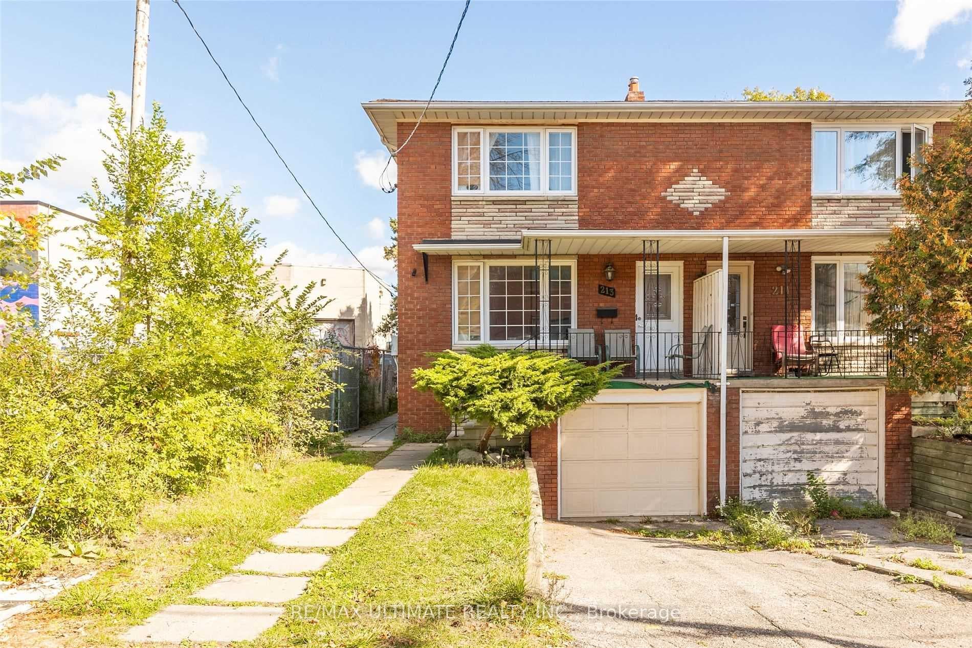 213 Close Avenue Unit 2, High Park / Junction / Roncesvalles, ON M6K 2V6 - Photo 1