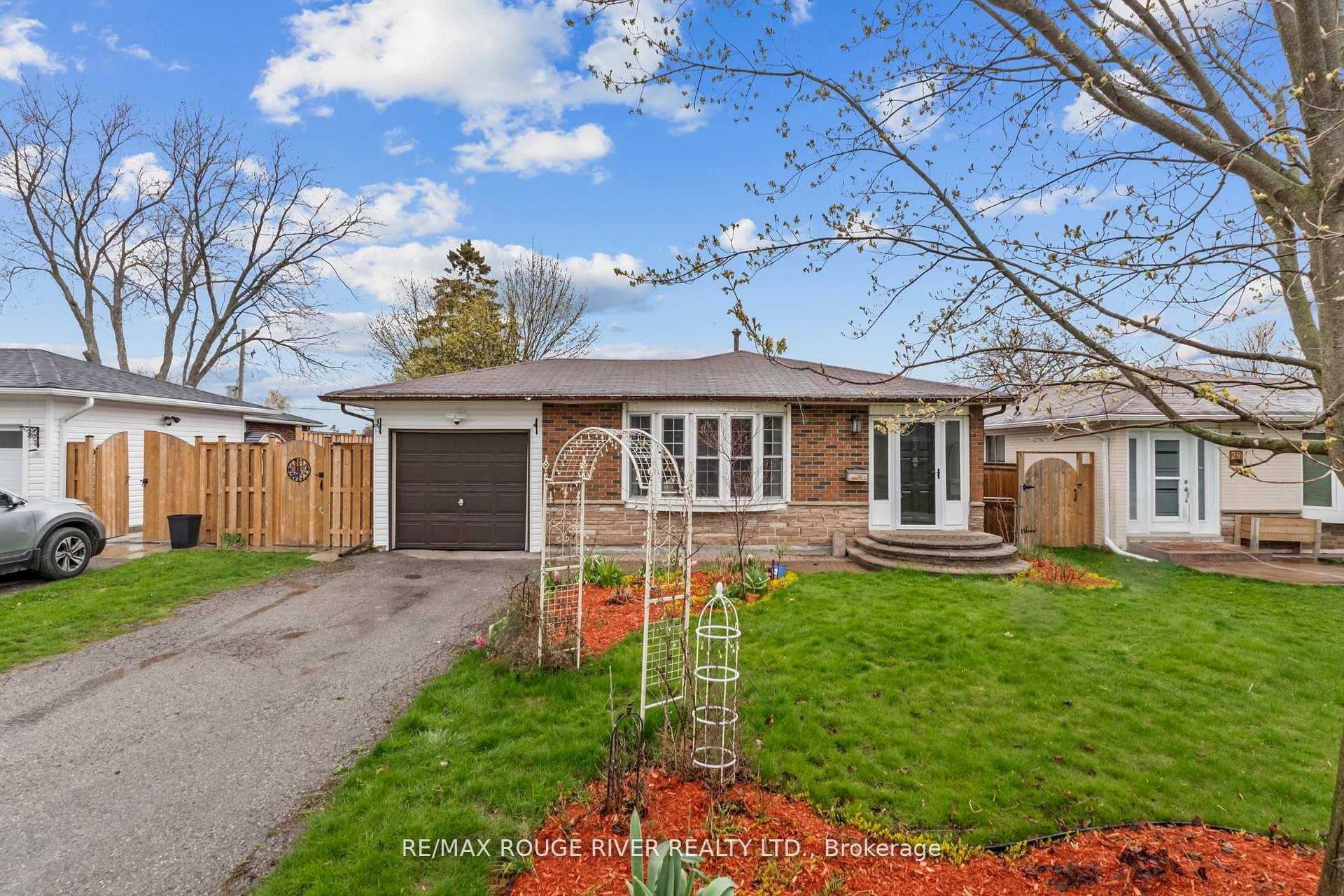 27 Archer Drive, Ajax
