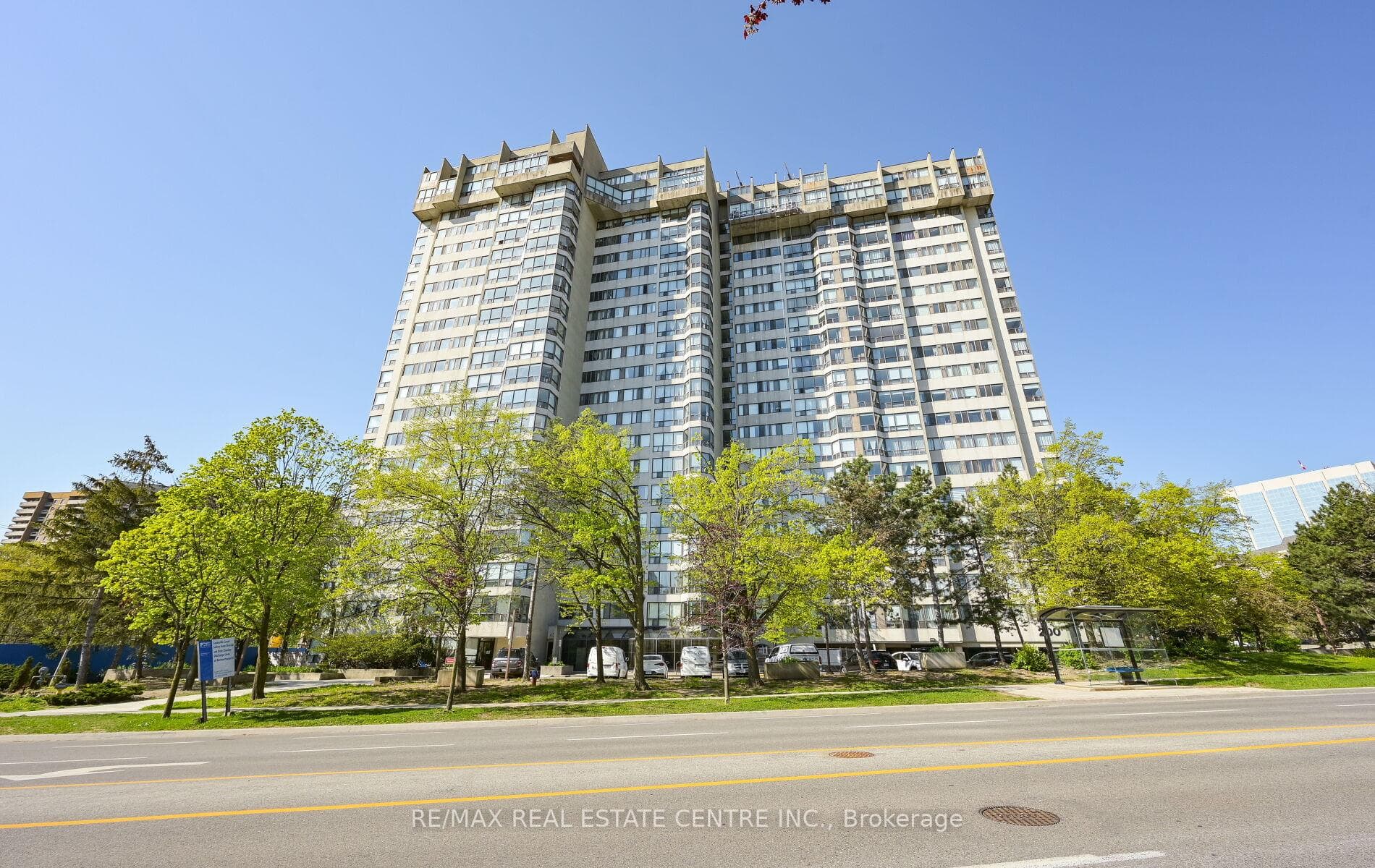 200 Robert Speck Parkway Unit 2006, Mississauga, ON L4Z 1S3 - Photo 1