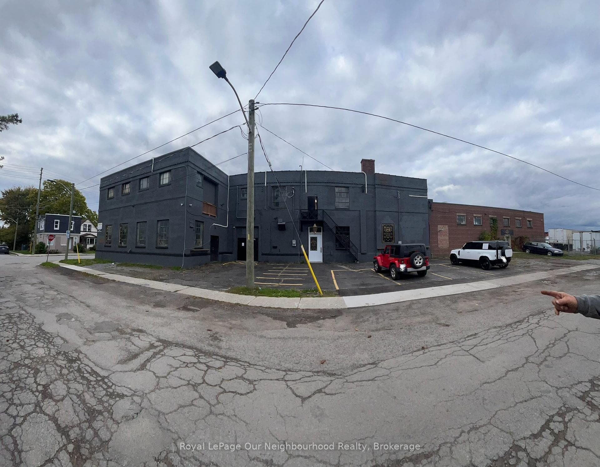 236 Burgar Street, Welland, ON L3B 2T4 - Photo 1