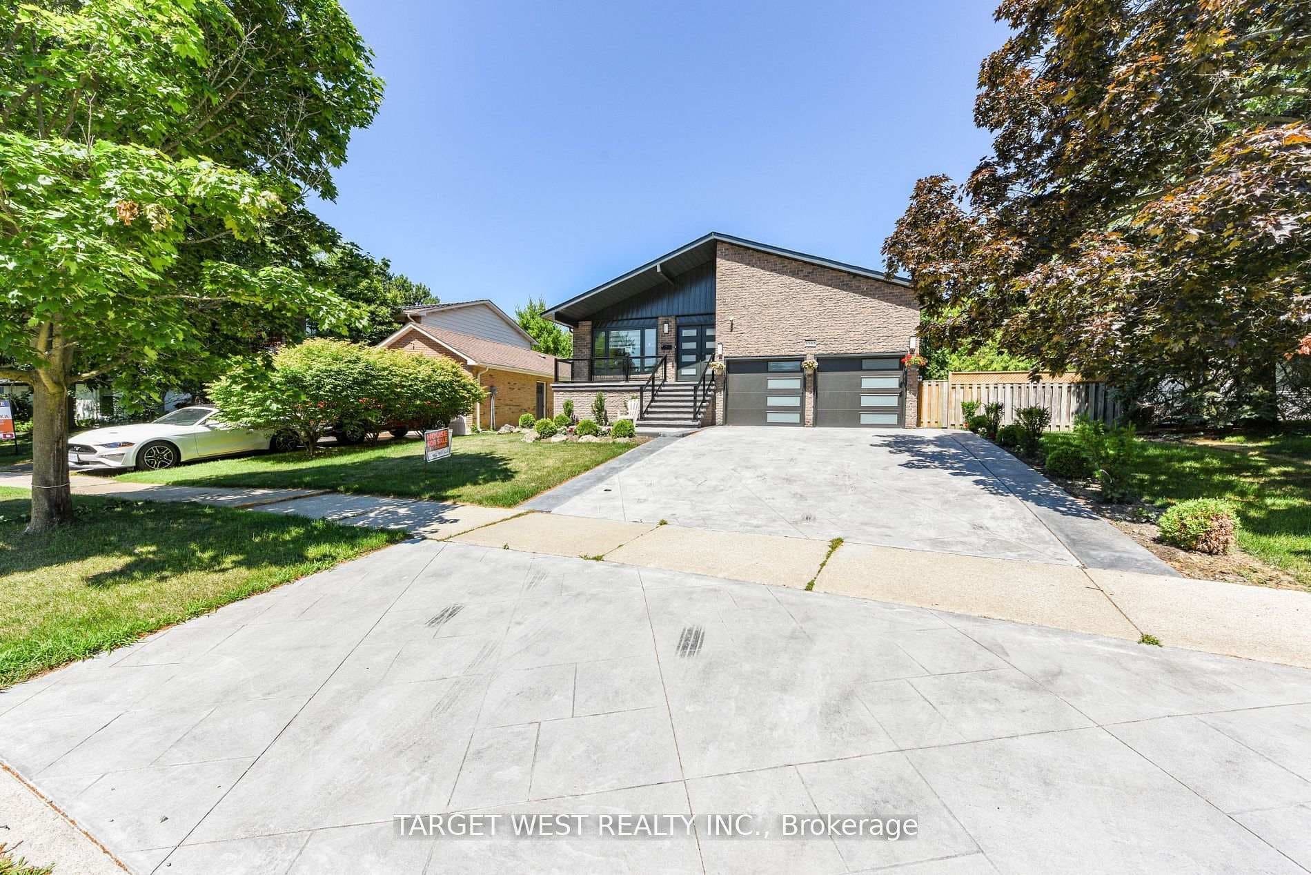 1263 Crestdale Road, Mississauga
