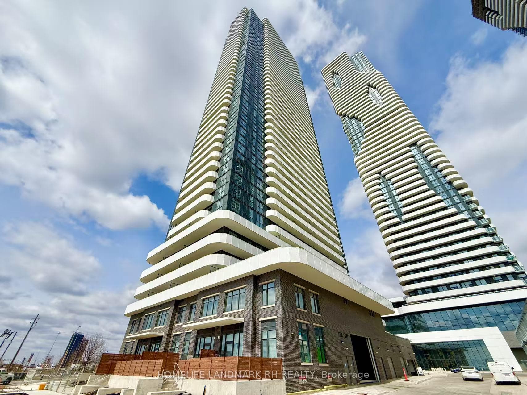 195 Commerce Street Unit 3715, Vaughan, ON L4K 0P9 - Photo 1