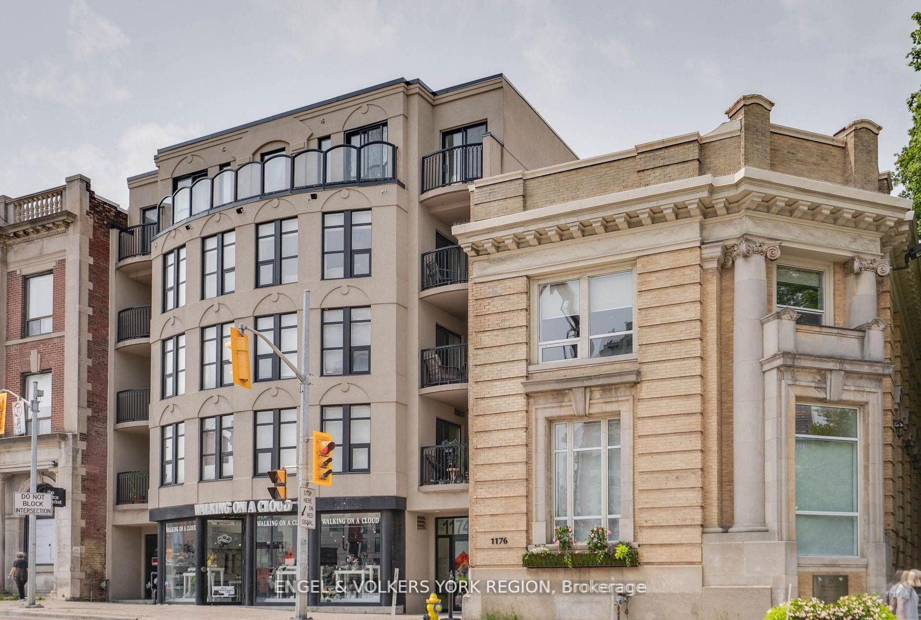 1174 Yonge Street Unit 203, Annex / Yorkville / Summerhill, ON M4W 2L9 - Photo 1