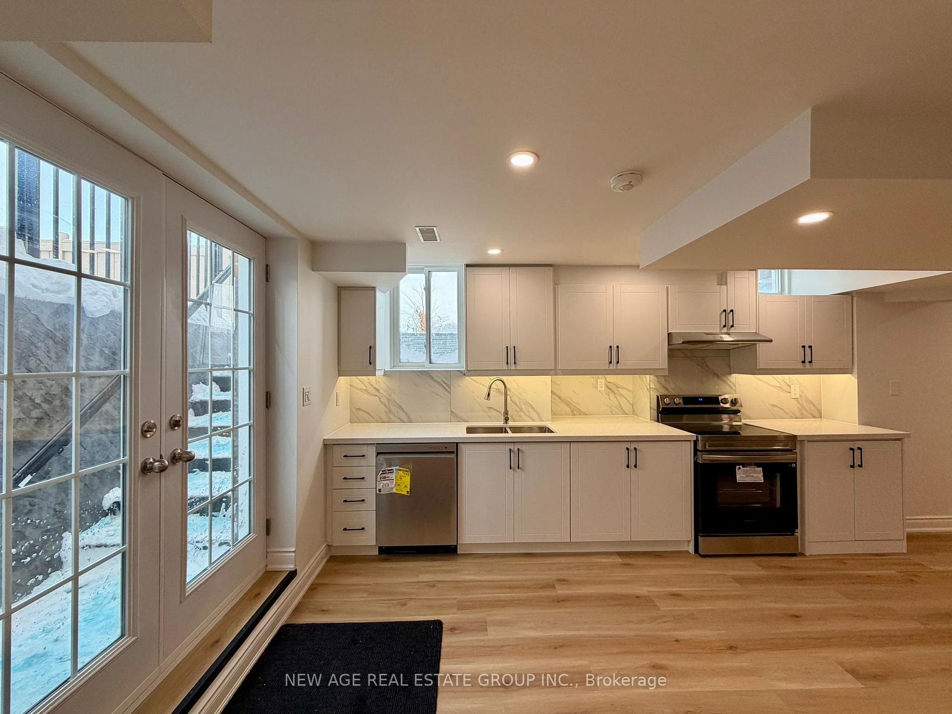 47 Mountain Heights Pl Place, Hamilton, ON L8B 1X7 - Photo 1