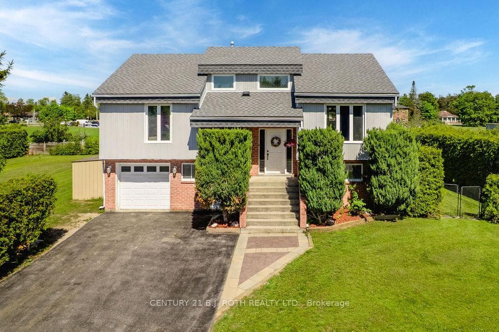 2823 Small Street, Innisfil, ON L9S 1H2 - Photo 1