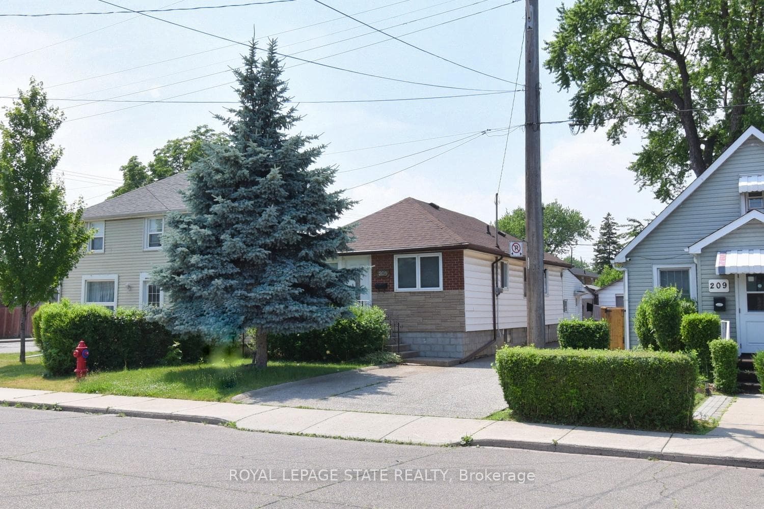 205 Ivon Avenue, Hamilton, ON L8H 5S9 - Photo 1