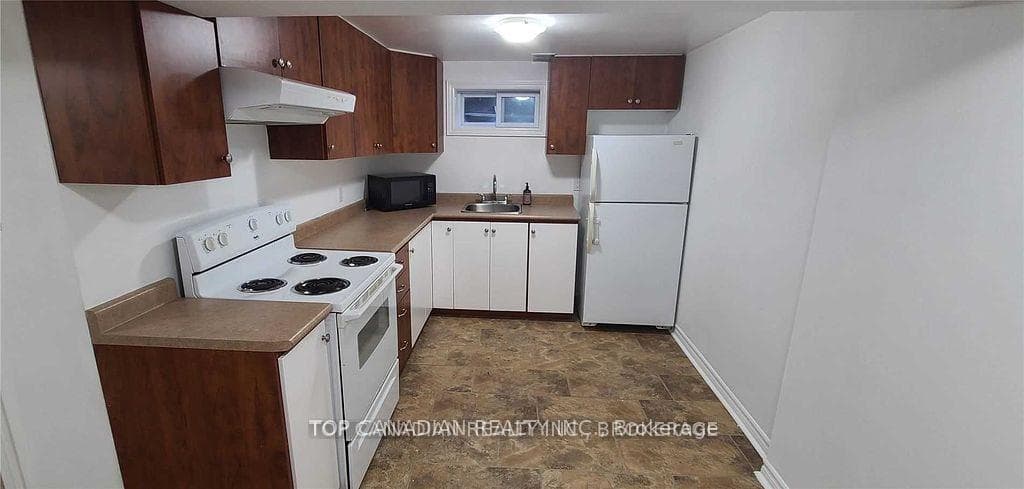 108 Willow Lane Unit (Bsmnt), Newmarket, ON L3Y 4J2 - Photo 1