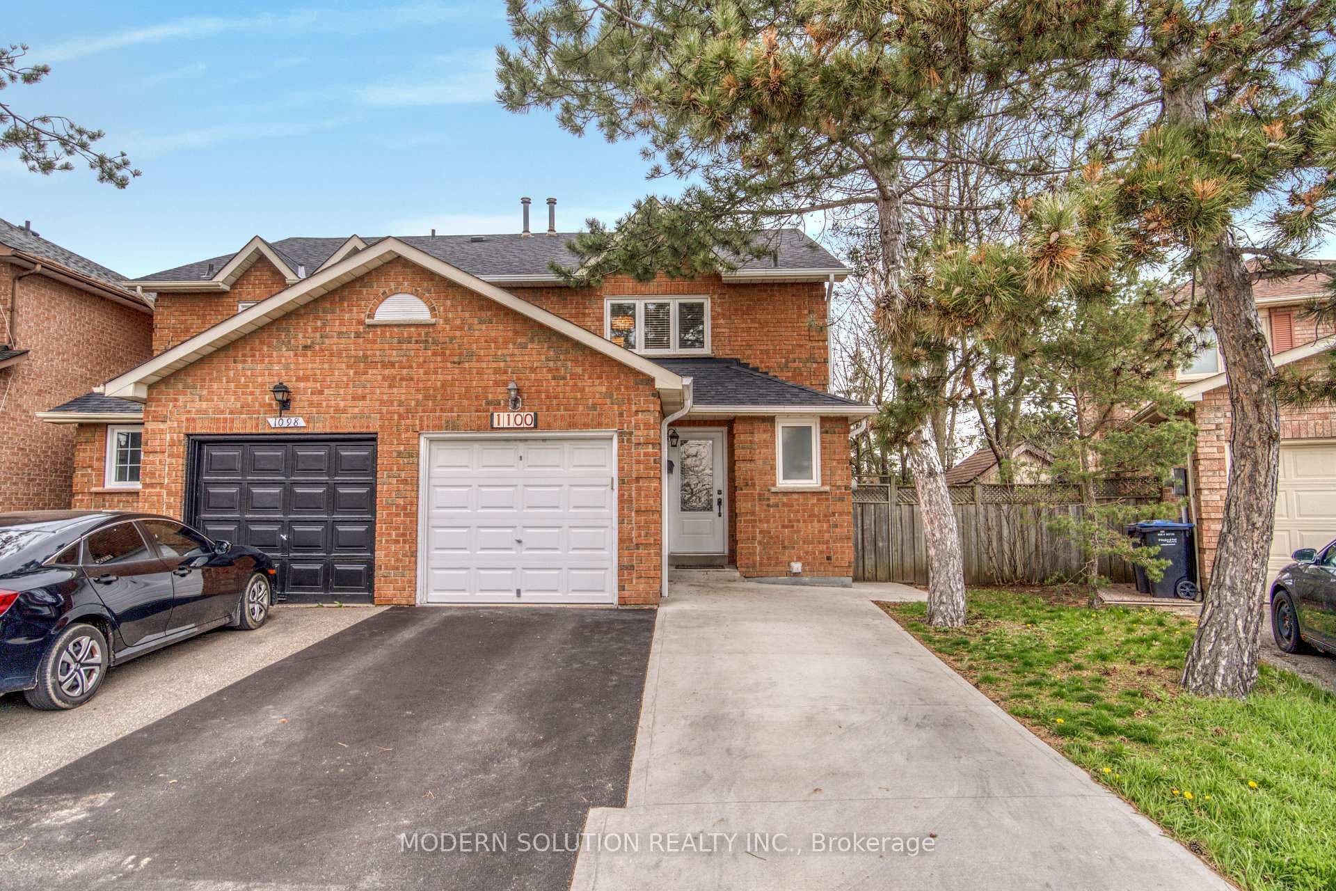 1100 Sawgrass Crescent, Mississauga