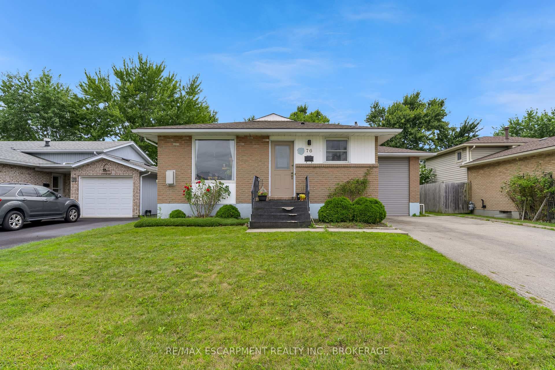 76 Marc Boulevard, Welland