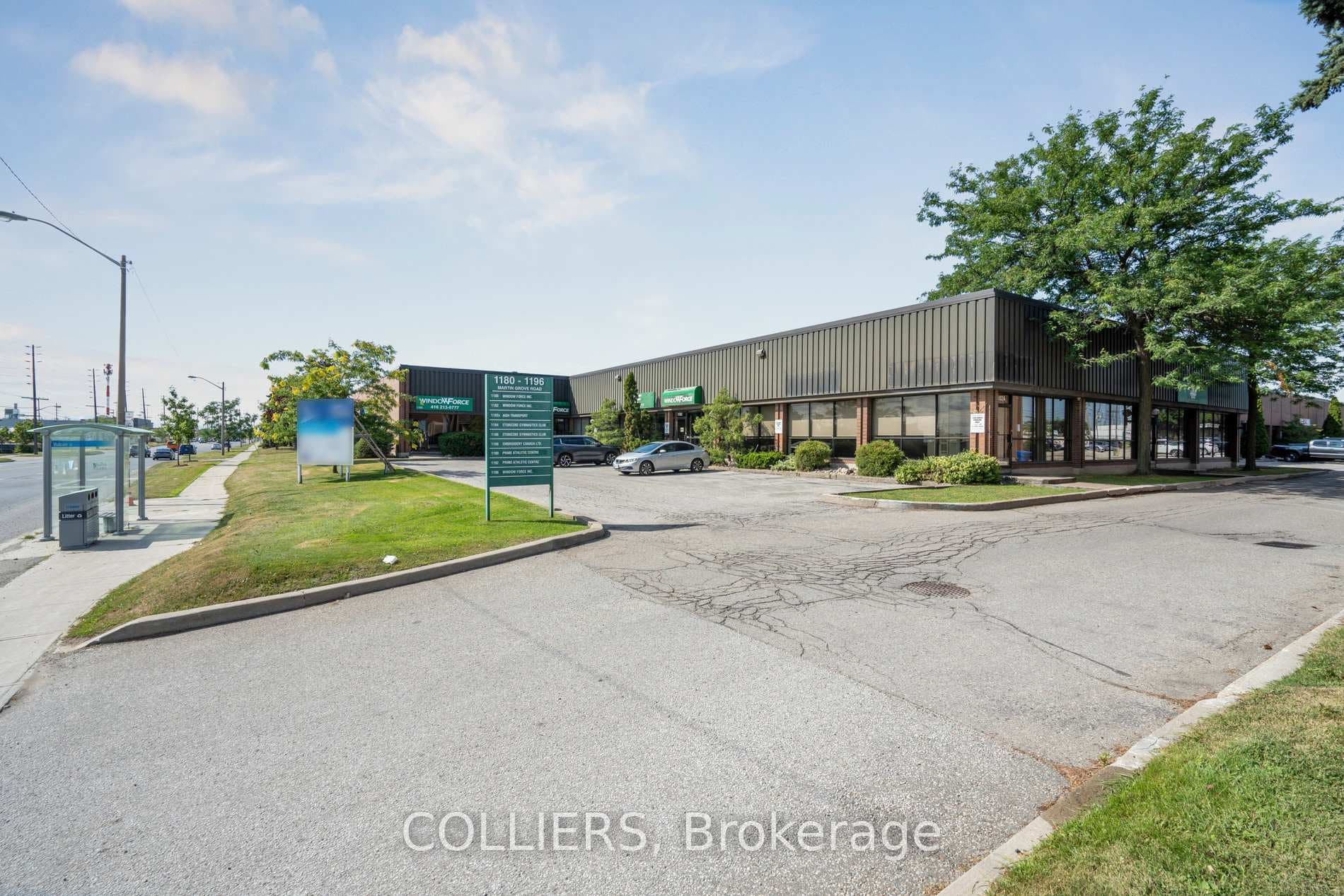 1182A Martin Grove Road, Etobicoke (West Mall / Rexdale), ON M6W 1L3 - Photo 1