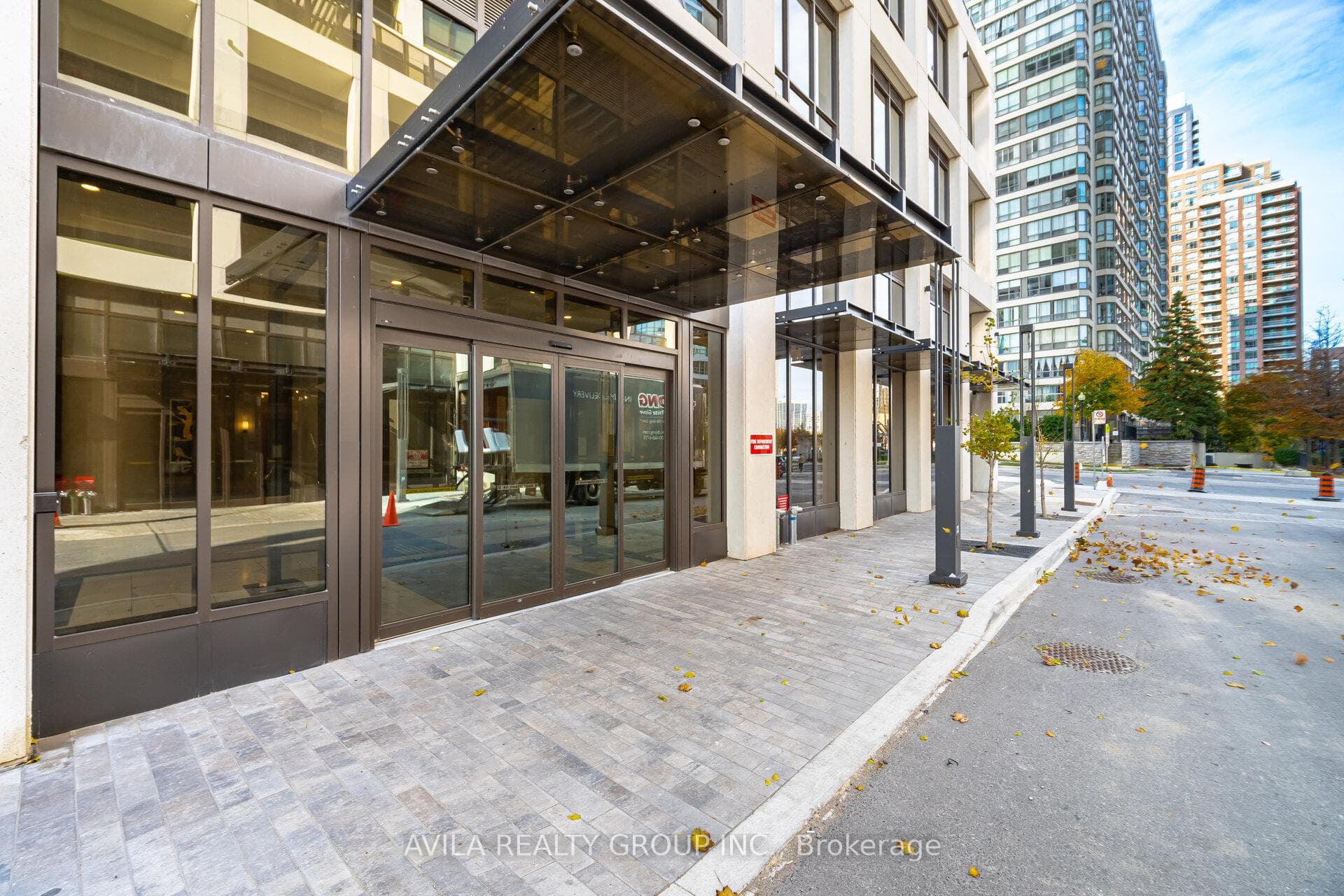 36 Elm Drive Unit 1910, Mississauga