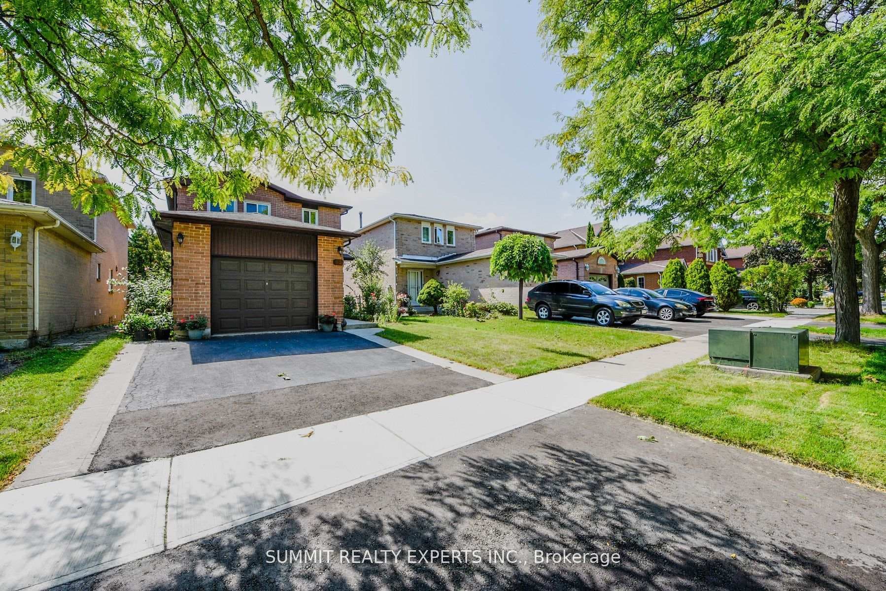 95 Muirland Crescent, Brampton