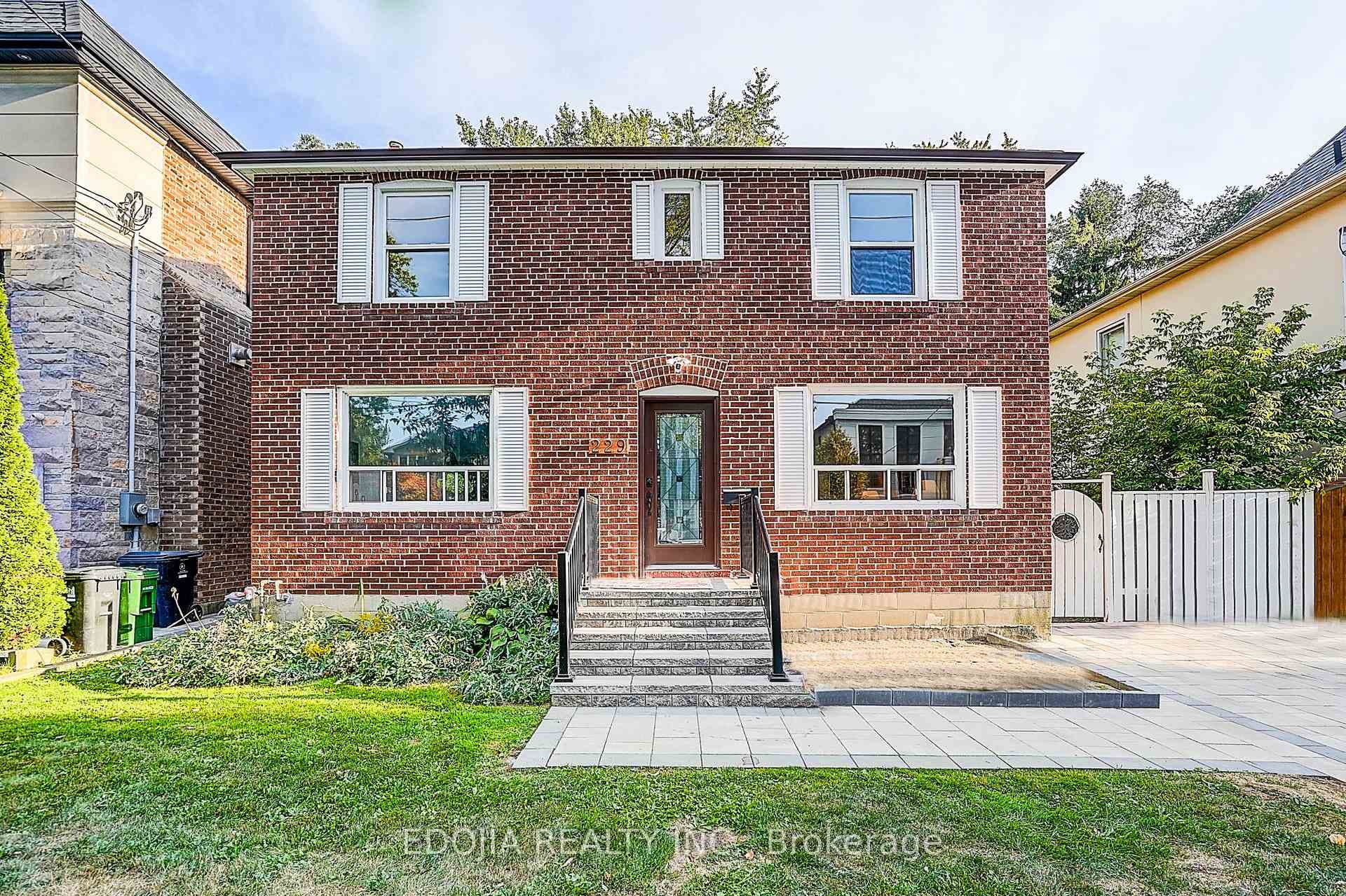 229 Empress Avenue, Toronto C14