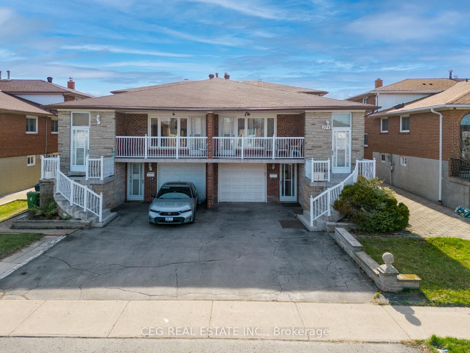 204 FAIRGLEN Avenue, Scarborough Village / Eglinton East, ON M1W 1B1 - Photo 1