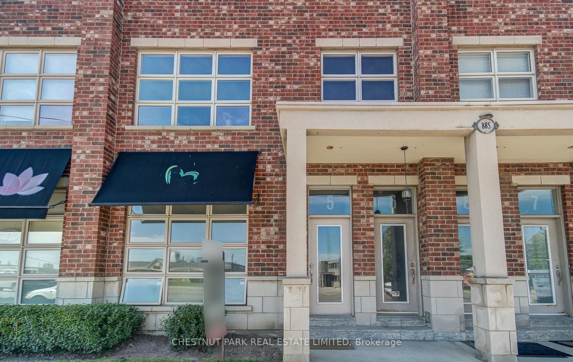 885 Lakeshore Road Unit 5, Mississauga, ON L5E 1E2 - Photo 1