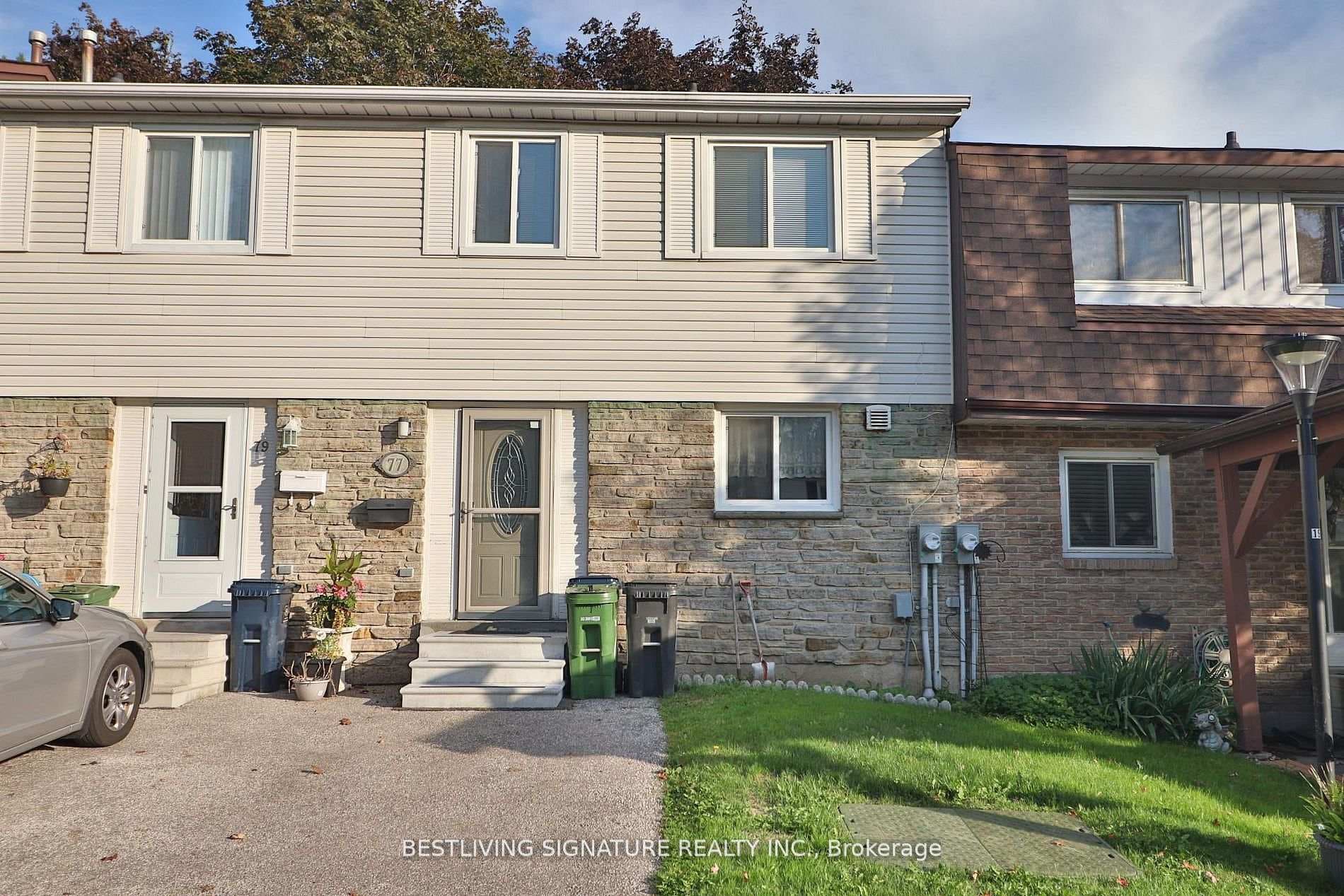 77 Crab Appleway N/A, Don Mills / Parkwoods / Victoria Village, ON M3A 3N2 - Photo 1