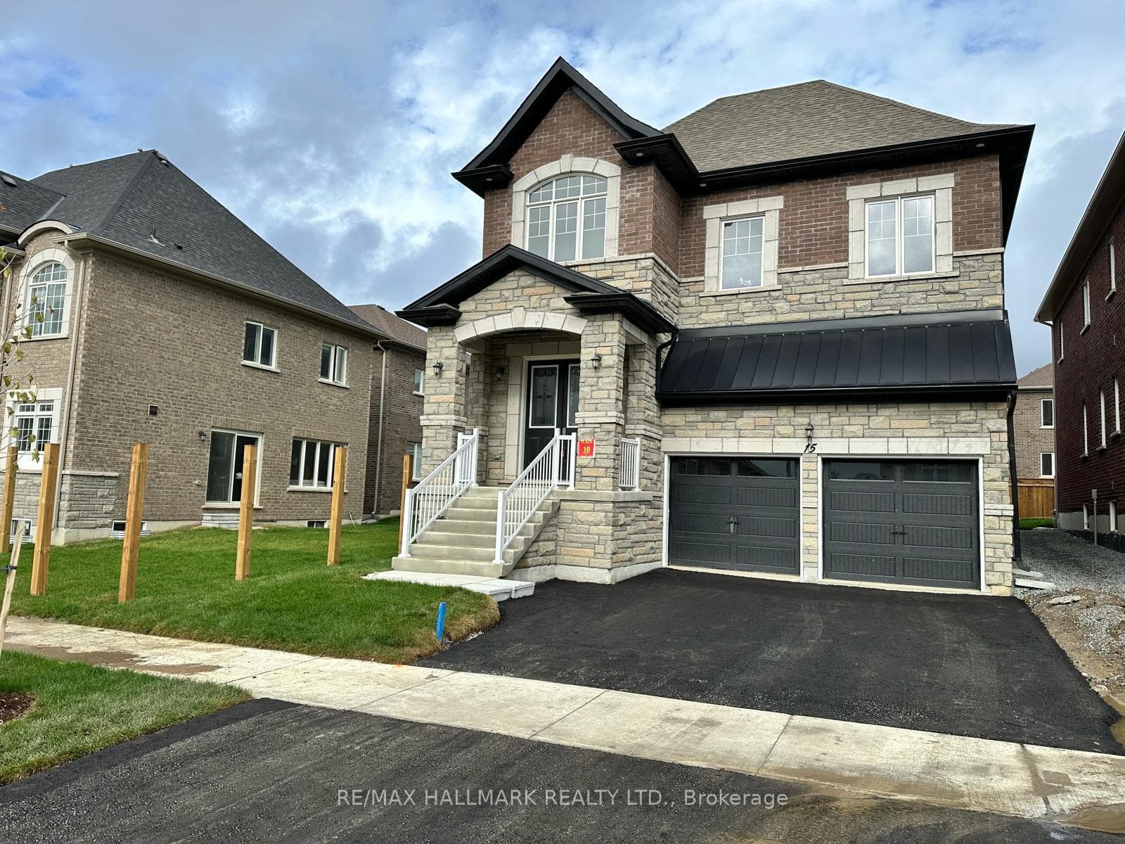 15 Aida Place, Richmond Hill, ON L4E 2Y5 - Photo 1