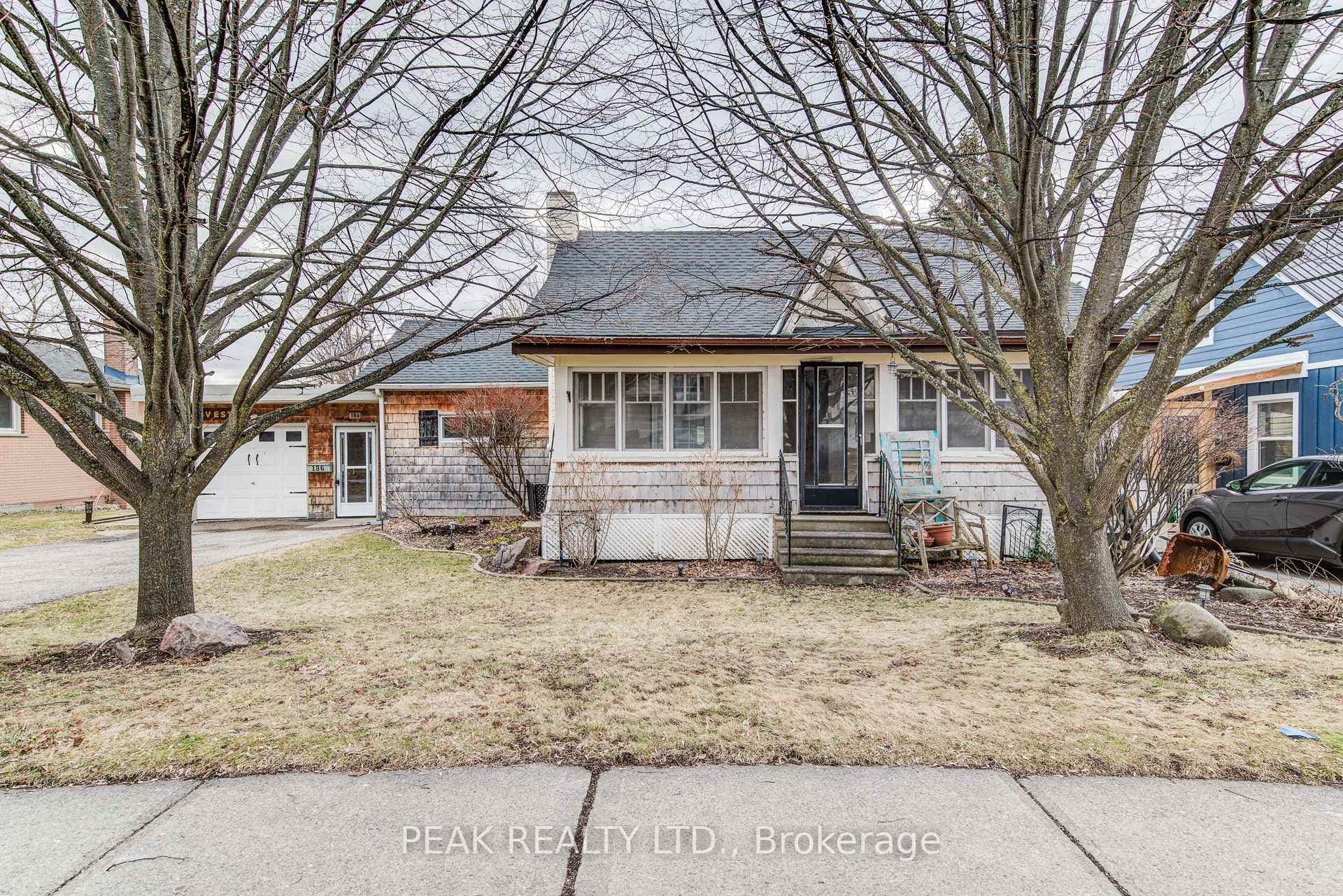 186 Norwich Avenue, Woodstock