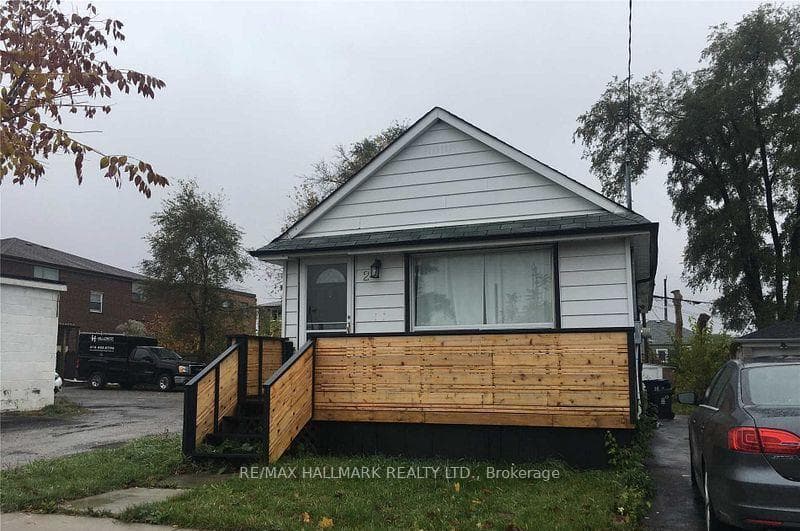 2 Marsh Road, Dorset Park / Kennedy Park, ON M1K 1Y7 - Photo 1