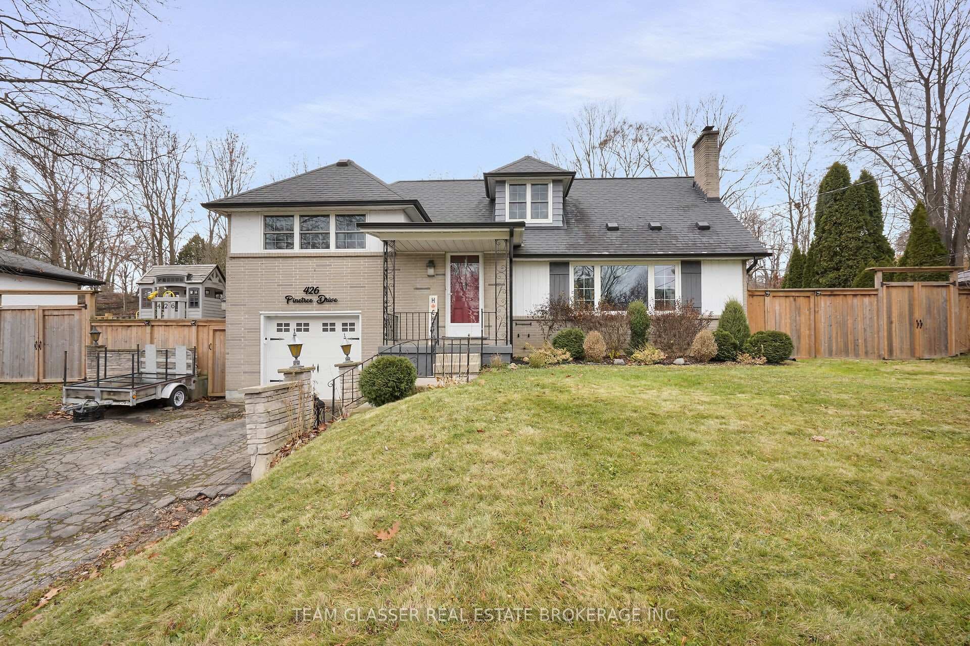 426 PINETREE Drive, London North, ON N6H 3M8 - Photo 1