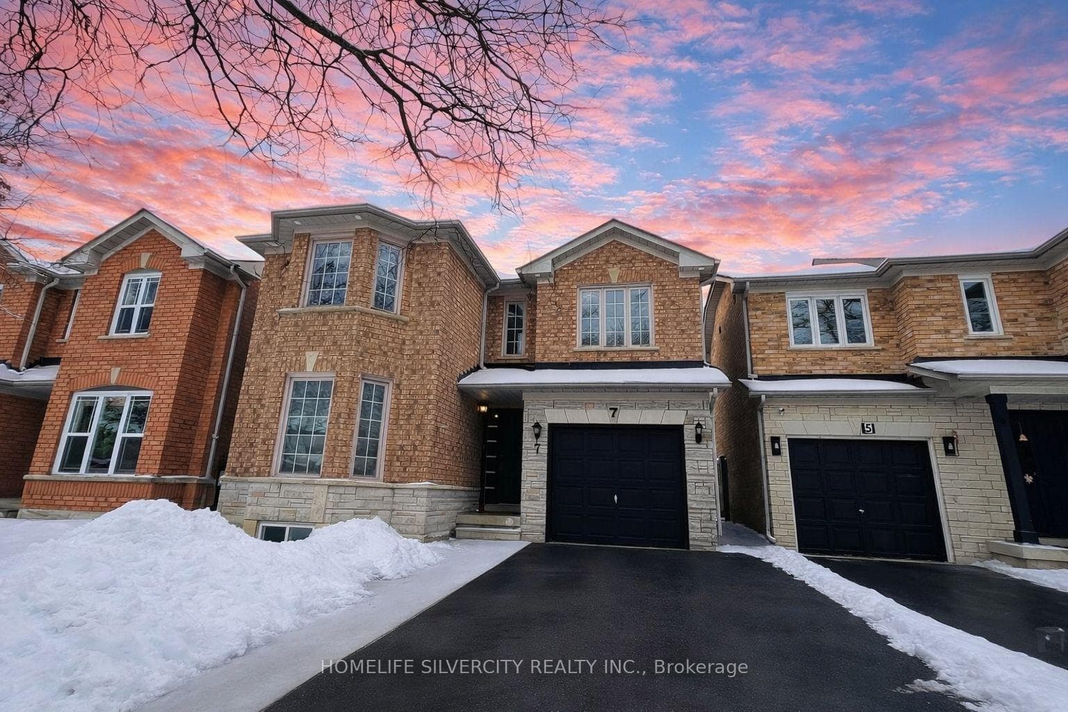 7 Bison Run Road, Brampton, ON L6R 1S2 - Photo 1