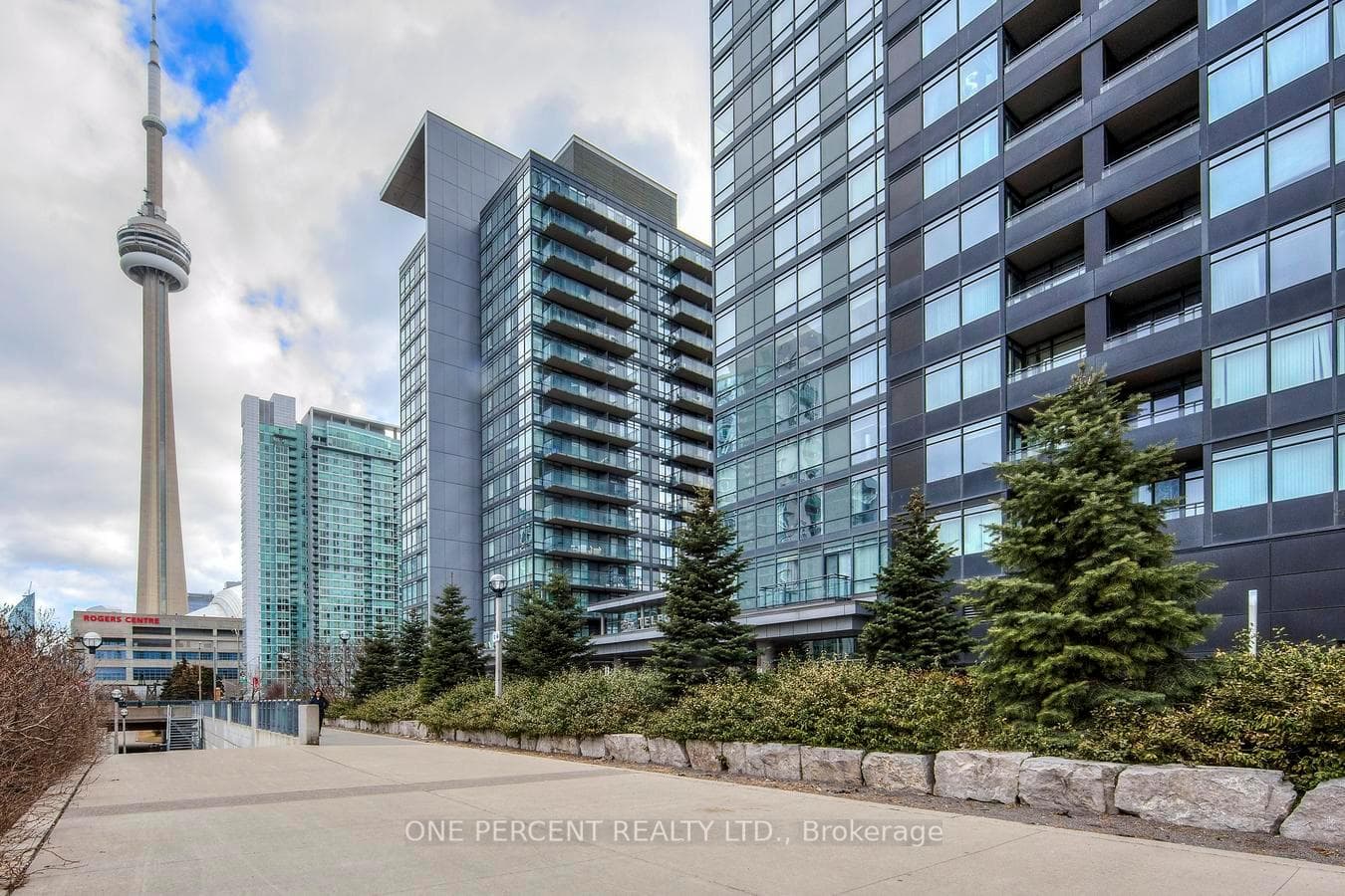 25 Telegram Mews Unit 5007, Downtown Toronto / Waterfront, ON M5V 3Z1 - Photo 1