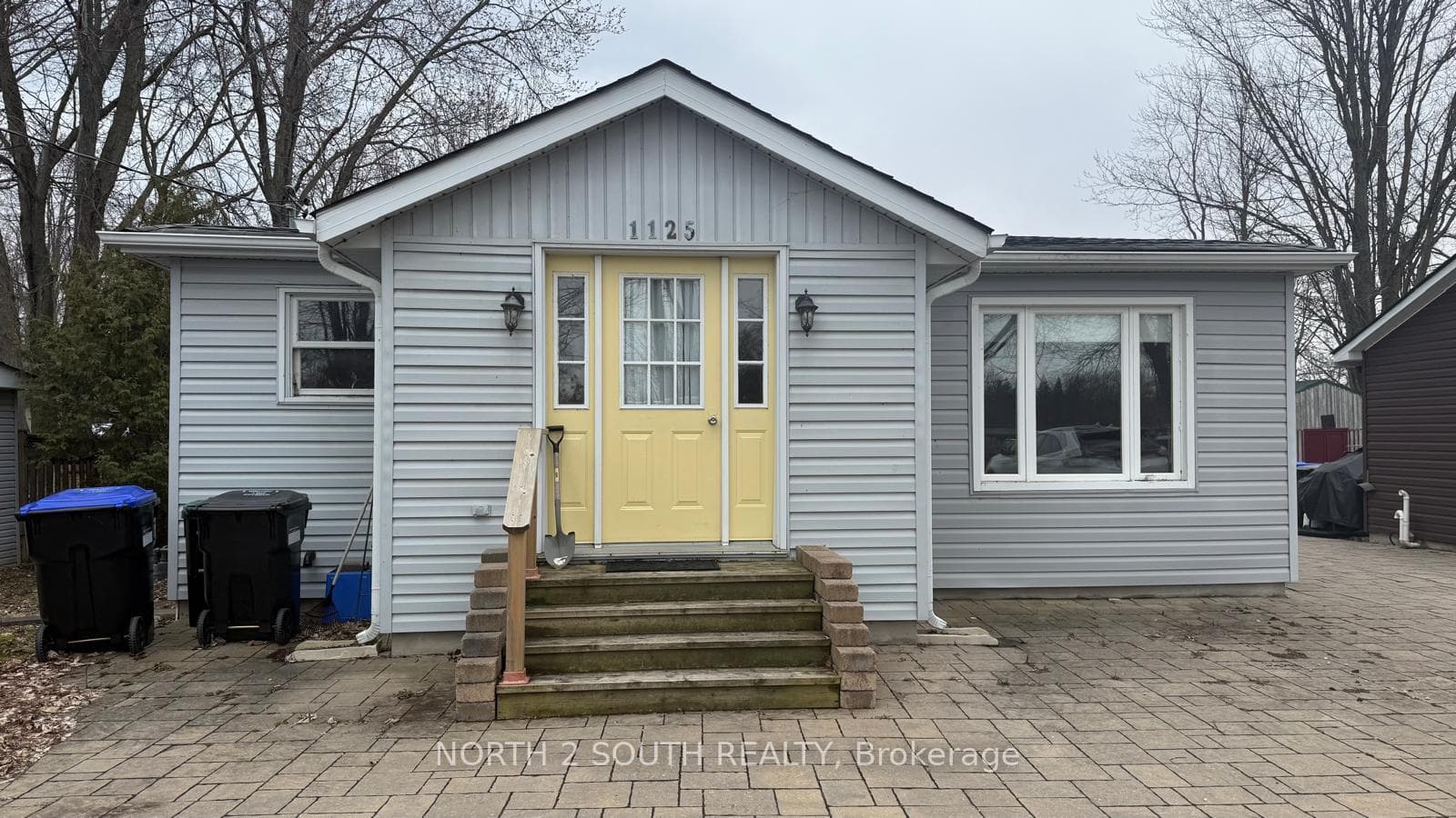 1125 Shore Acres Drive, Innisfil, ON L0L 1R0 - Photo 1