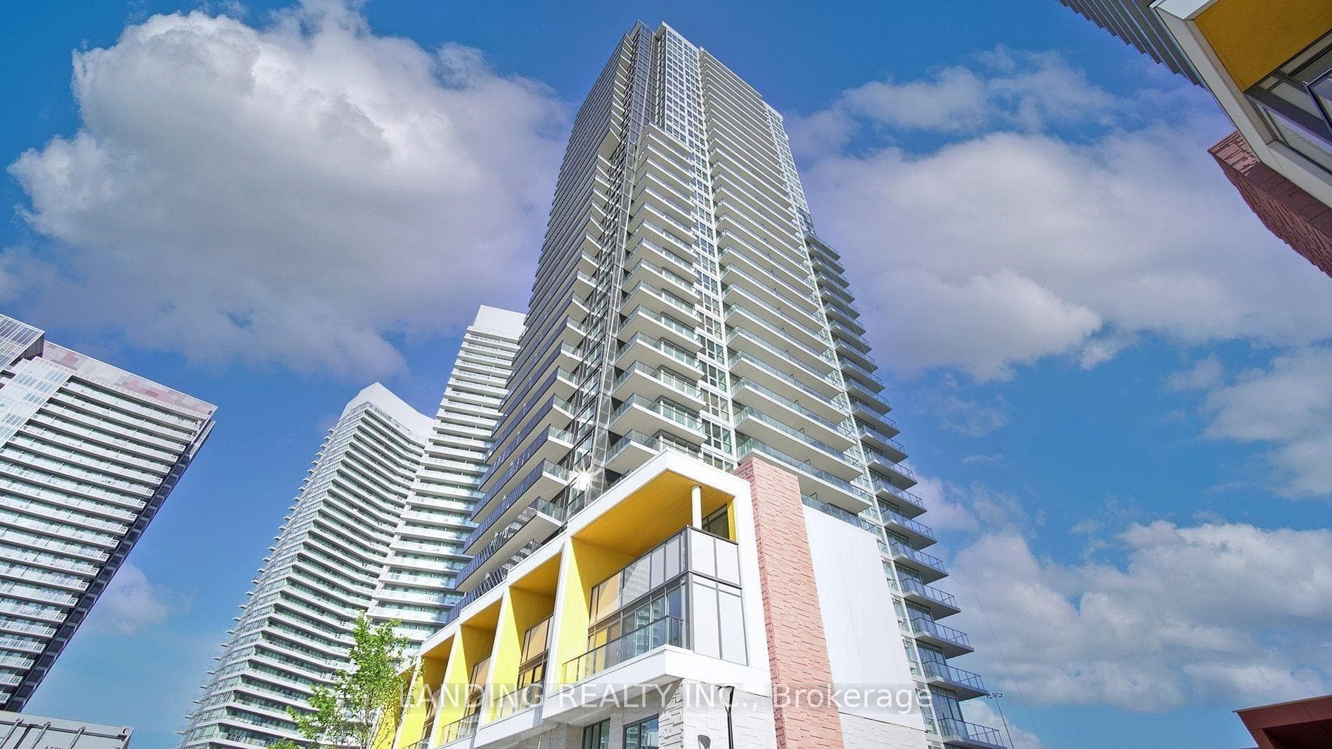 95 McMahon Drive Unit 1715, Hillcrest Village / Bayview Village, ON M2K 0H2 - Photo 1