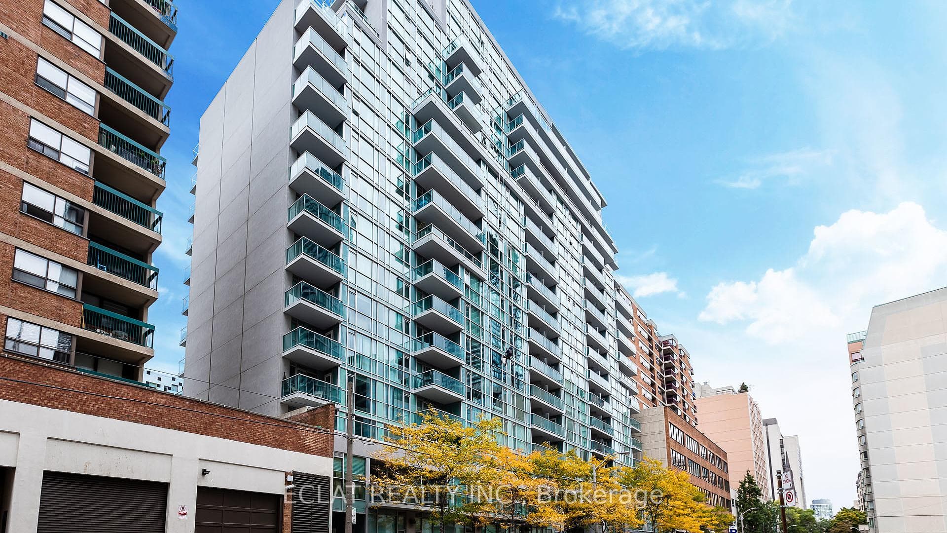 96 St Patrick Street Unit 1602, Toronto C01