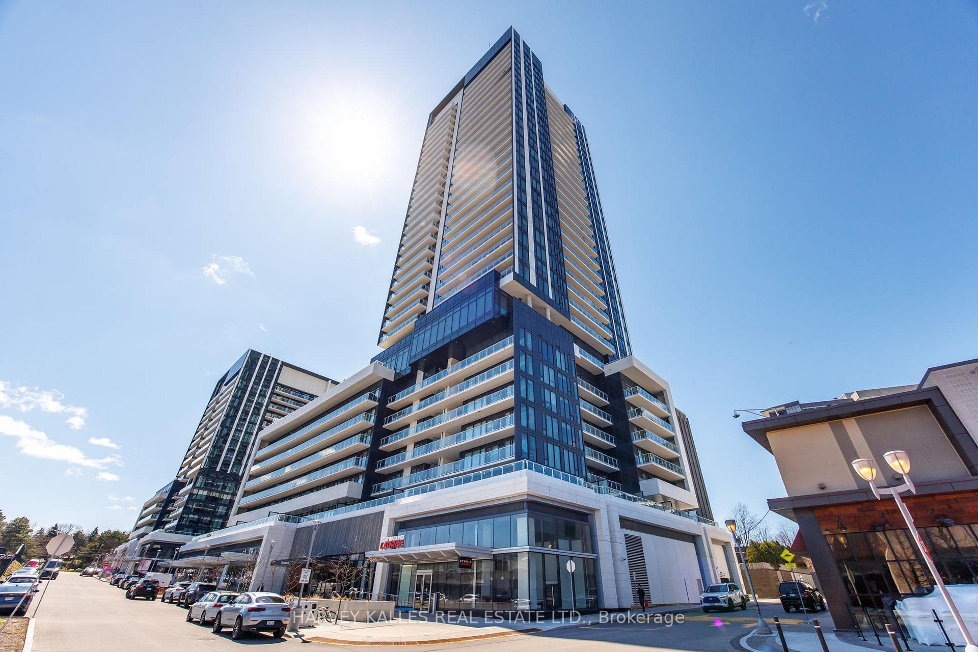 50 O'Neill Road Unit 716, Don Mills / Parkwoods / Victoria Village, ON M3C 0R1 - Photo 1