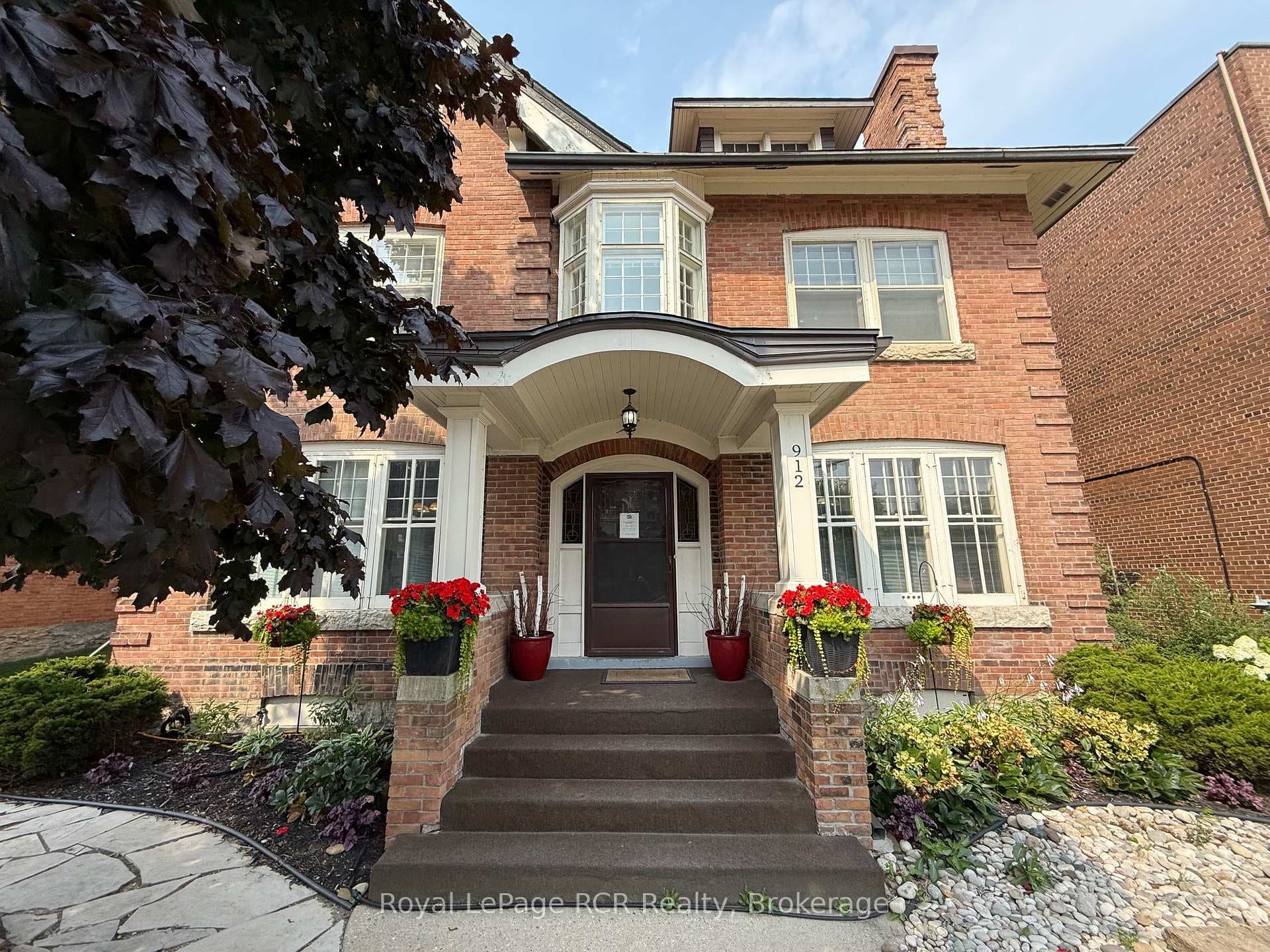 912 2nd Avenue, Owen Sound, ON N4K 4M7 - Photo 1