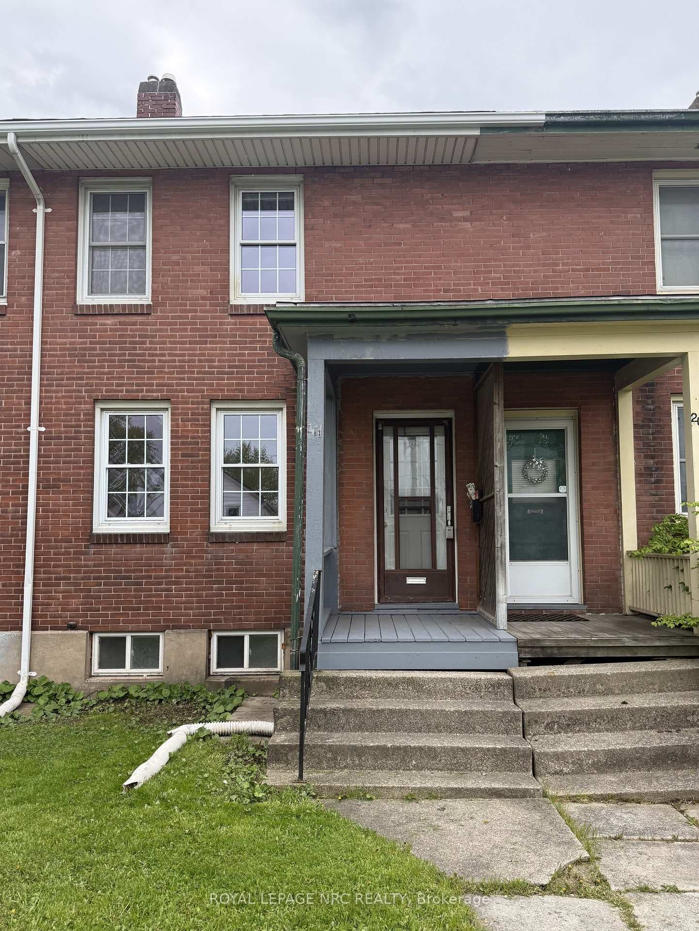 211 Lincoln Street, Welland, ON L3B 4M8 - Photo 1