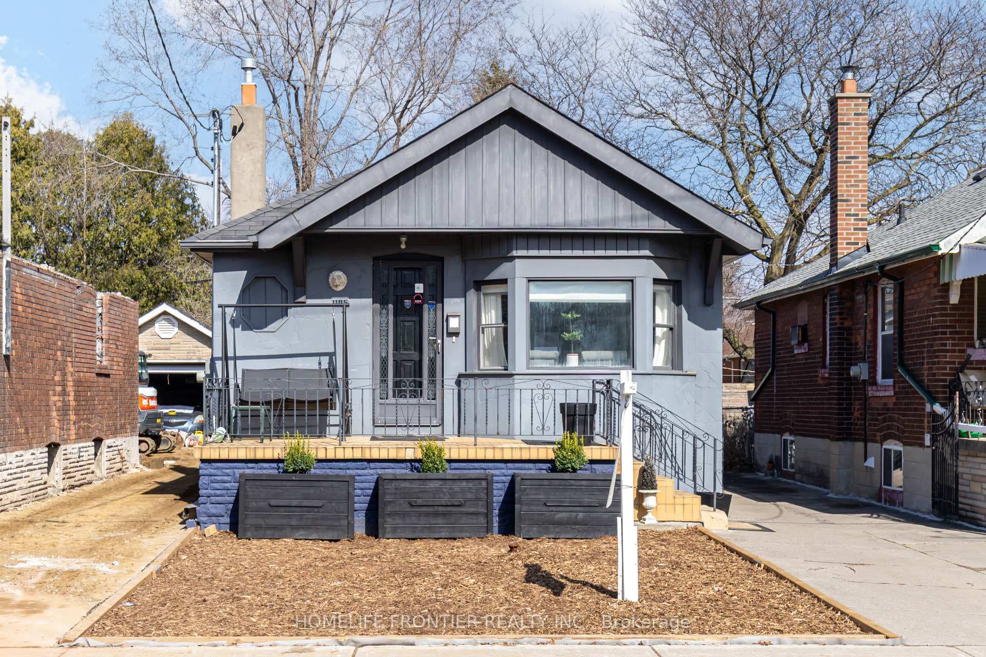 1105 Greenwood Avenue, Danforth / East York, ON M4J 4E5 - Photo 1