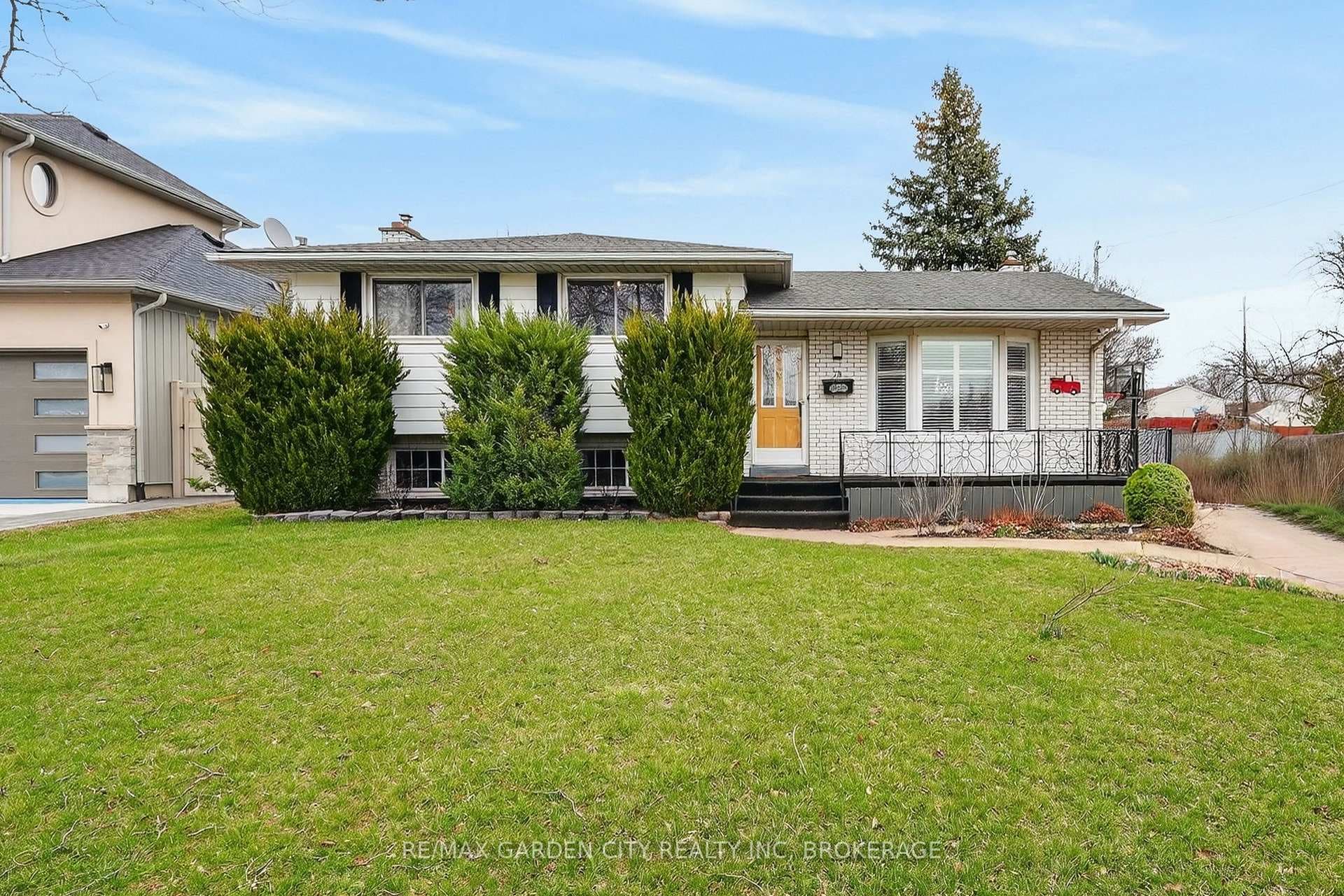 78 Meredith Drive, St. Catharines, ON L2M 6C7 - Photo 1