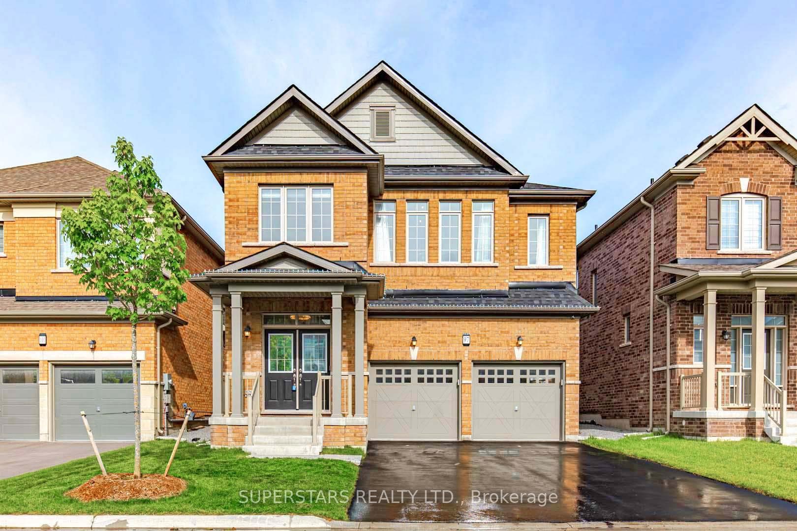 97 Watershed Gate, East Gwillimbury