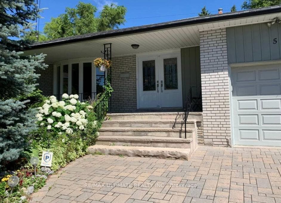 55 Tollerton Avenue, Hillcrest Village / Bayview Village, ON M2K 2H4 - Photo 1