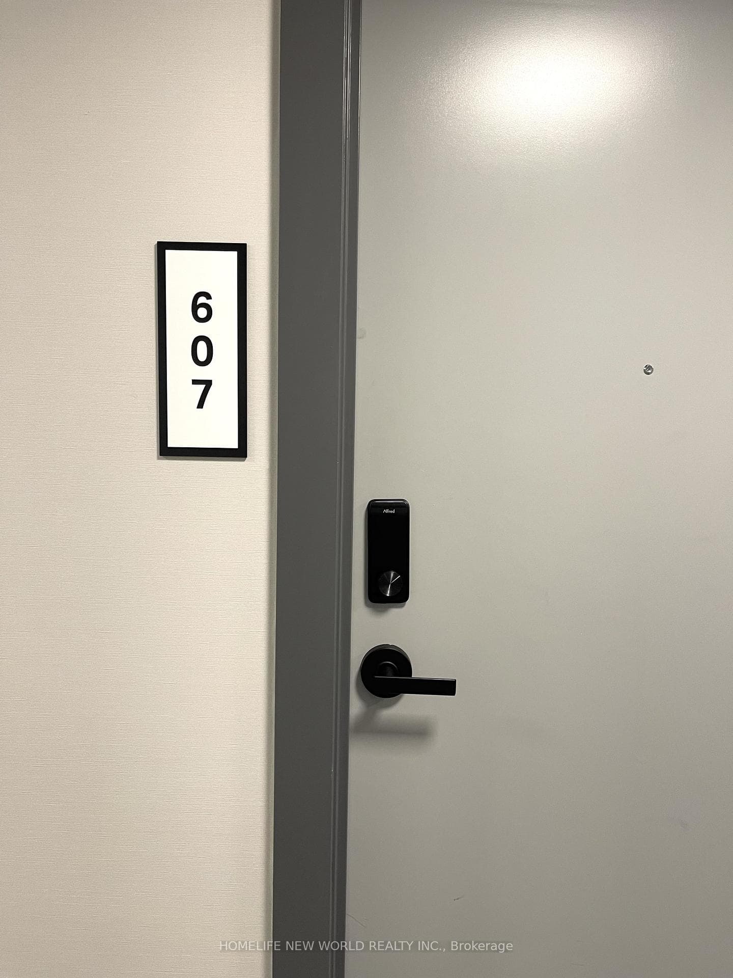 758 Dovercourt Road Unit 607, Bloor West Village / Swansea, ON M6H 2X2 - Photo 1