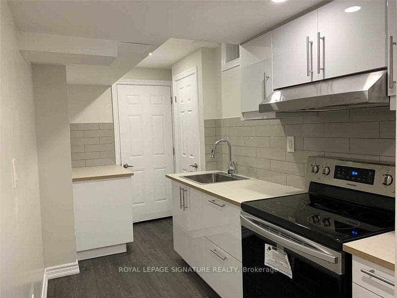 61 Frenchpark Circle, Brampton, ON L6X 0Y6 - Photo 1