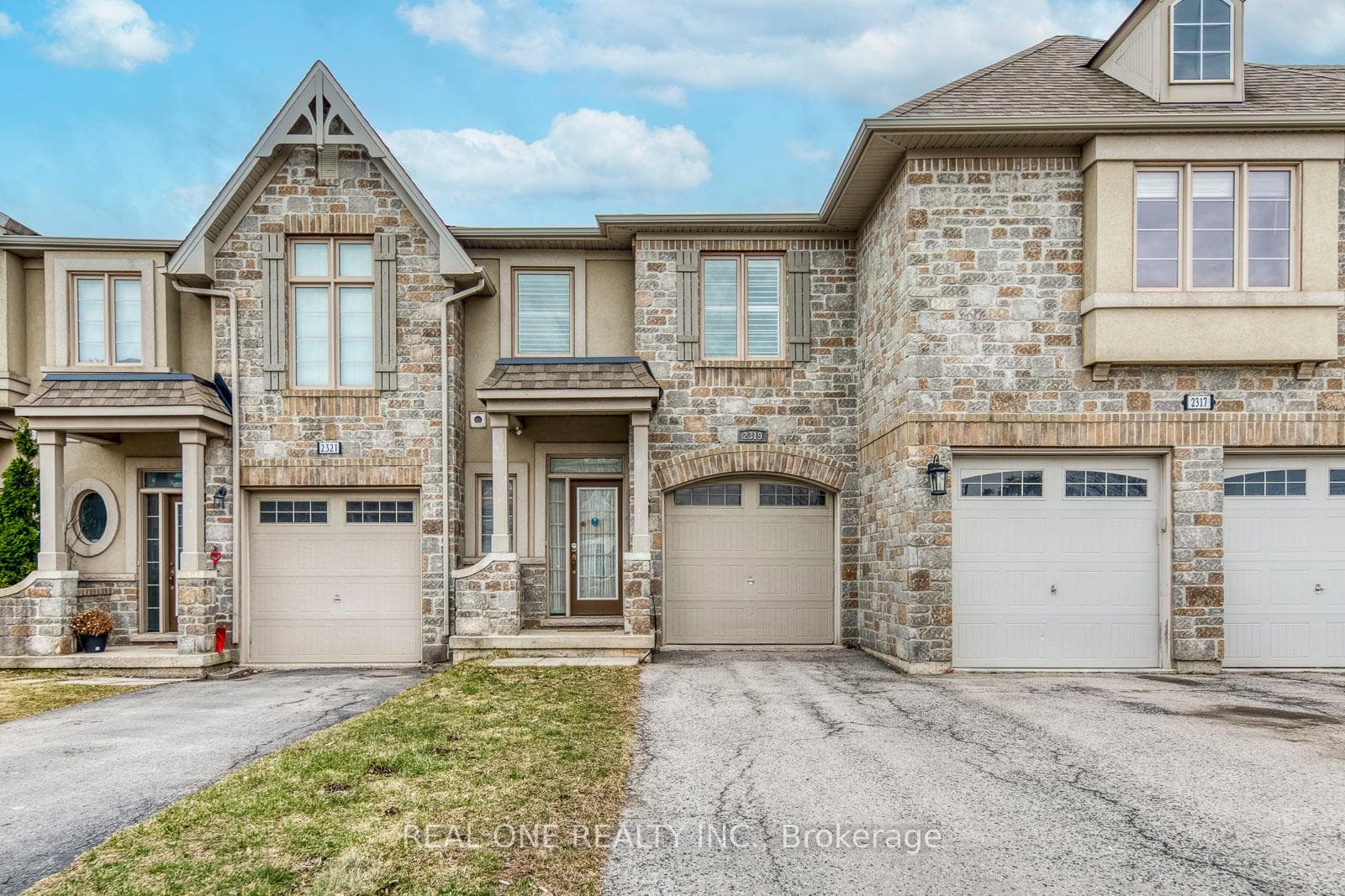 2319 Stone Glen Crescent, Oakville, ON L6M 0C9 - Photo 1