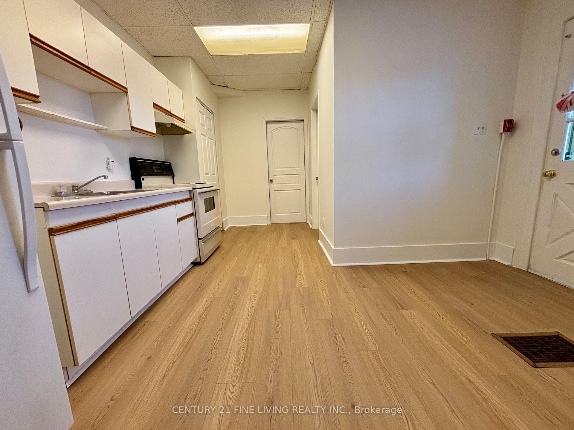 144 Bradford Street Unit 1, Barrie, ON L4N 3B3 - Photo 1