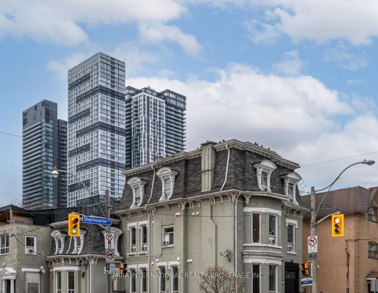 180 Sherbourne Street Unit L3, Regent Park / Cabbagetown / St. James Town, ON M5A 2R7 - Photo 1