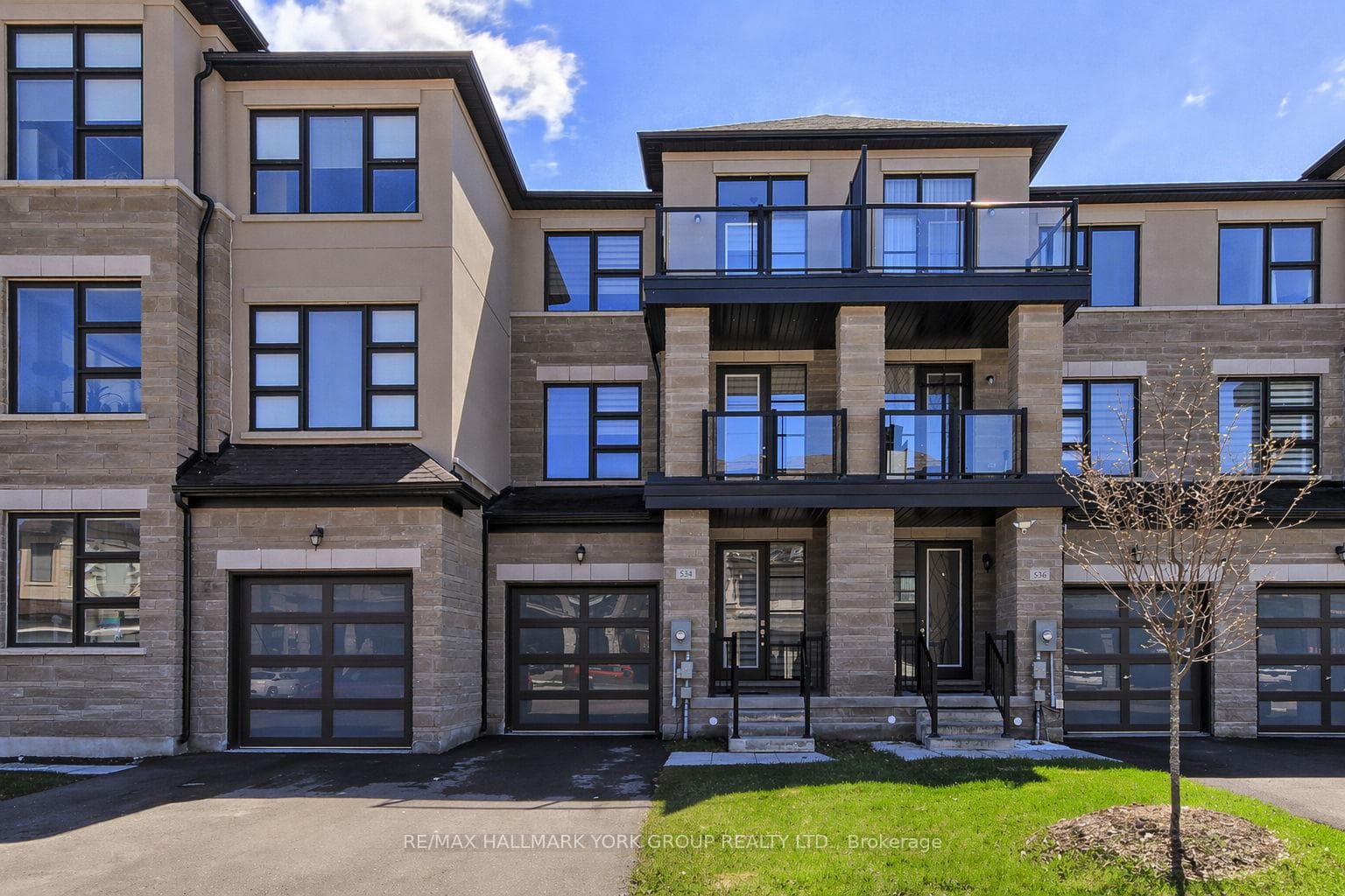 534 New England Court, Newmarket, ON L3X 0M6 - Photo 1