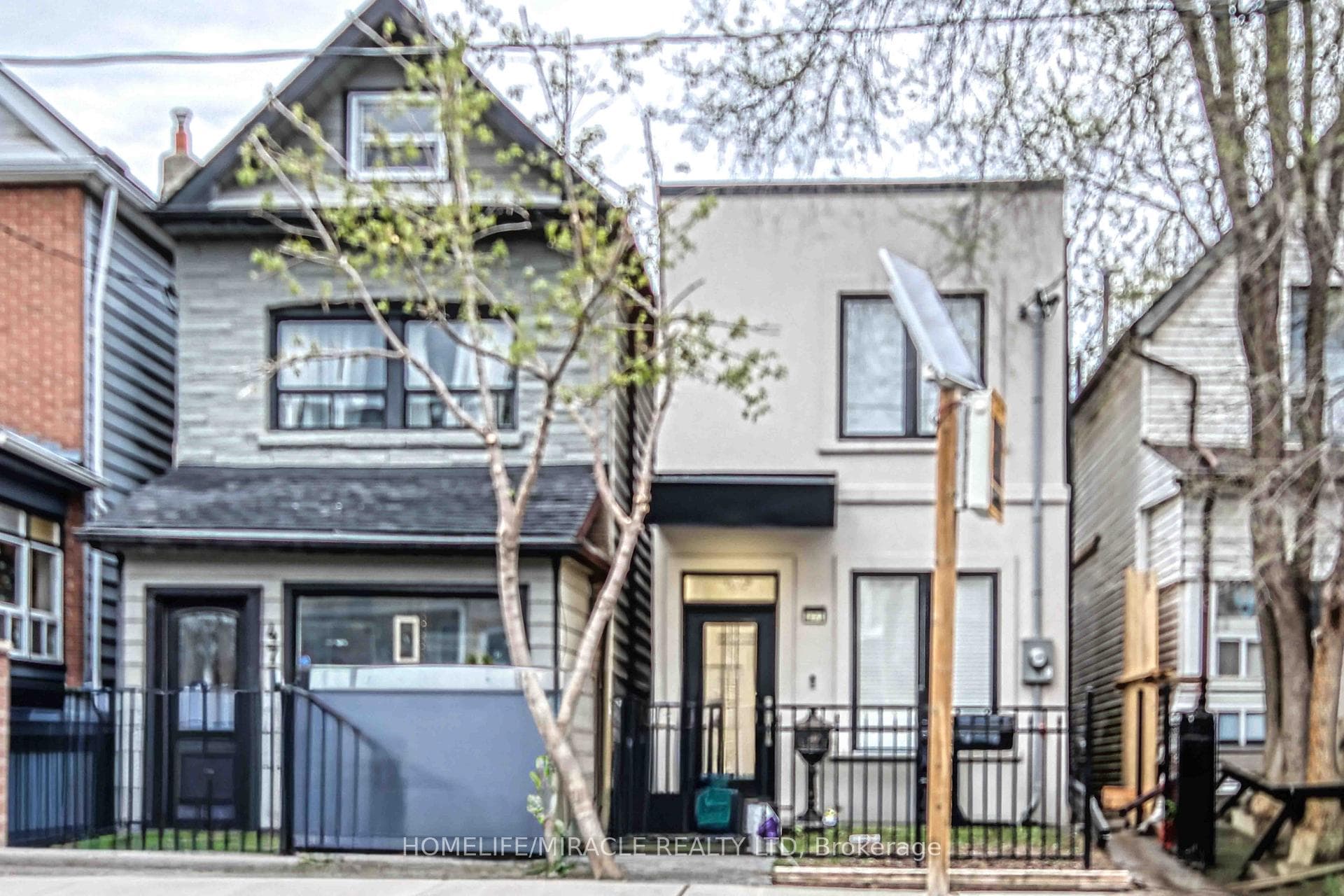 471 Jones Avenue, Riverdale / Leslieville, ON M4J 3G7 - Photo 1