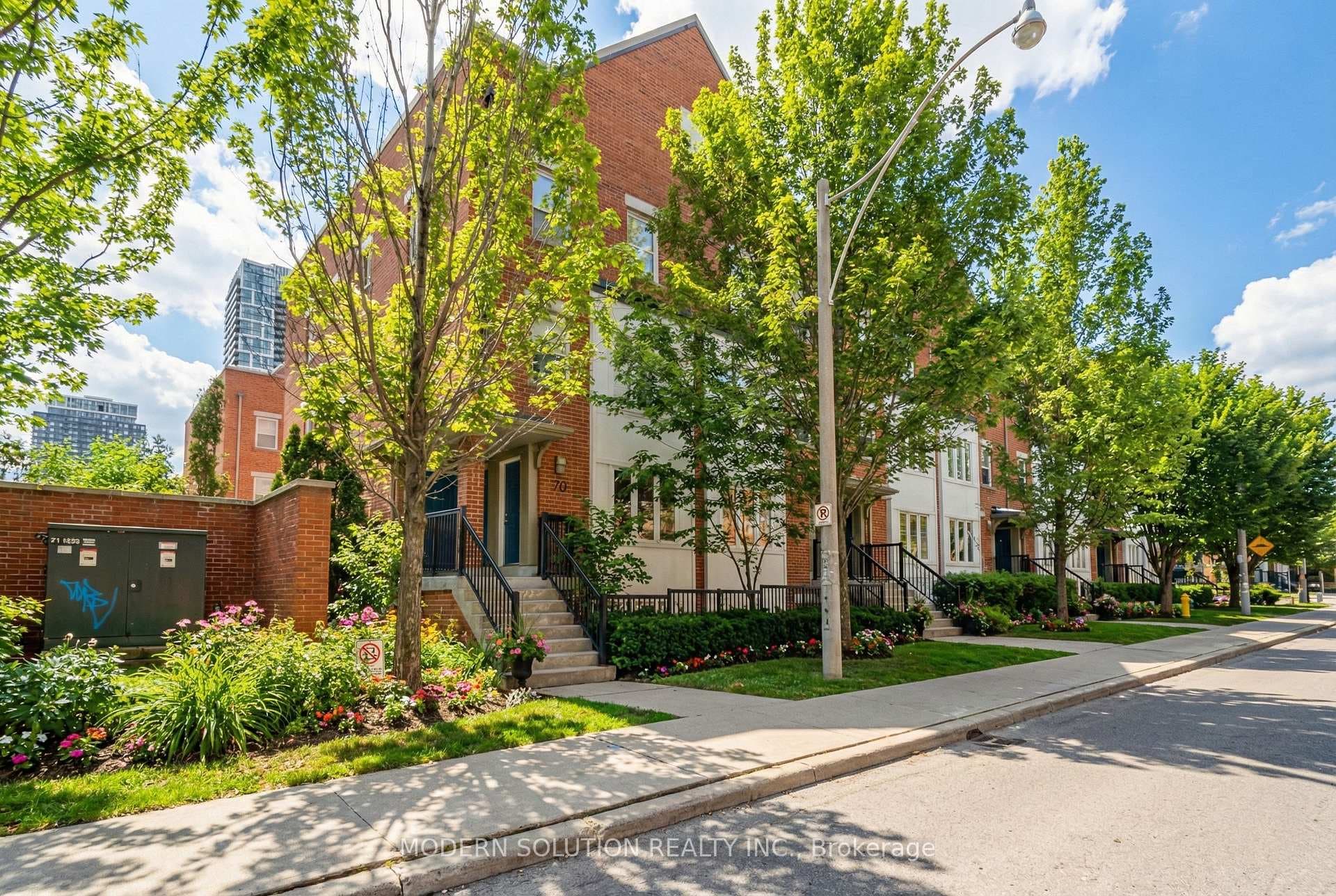 70 Munro Street Unit 3, Toronto E01