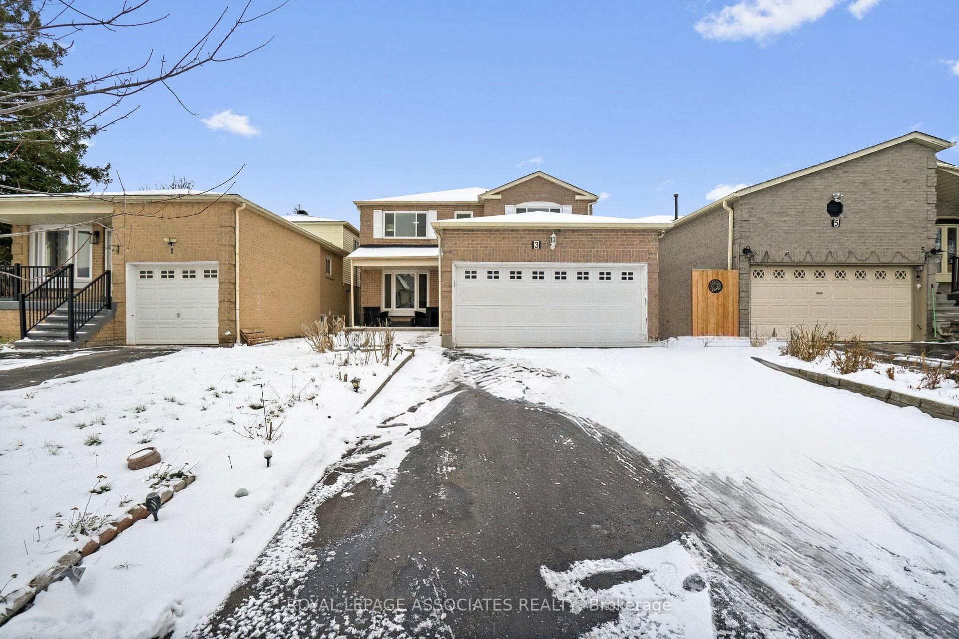 3 Middleport Crescent, Scarborough (Morningside / West Hill), ON M1B 4L5 - Photo 1
