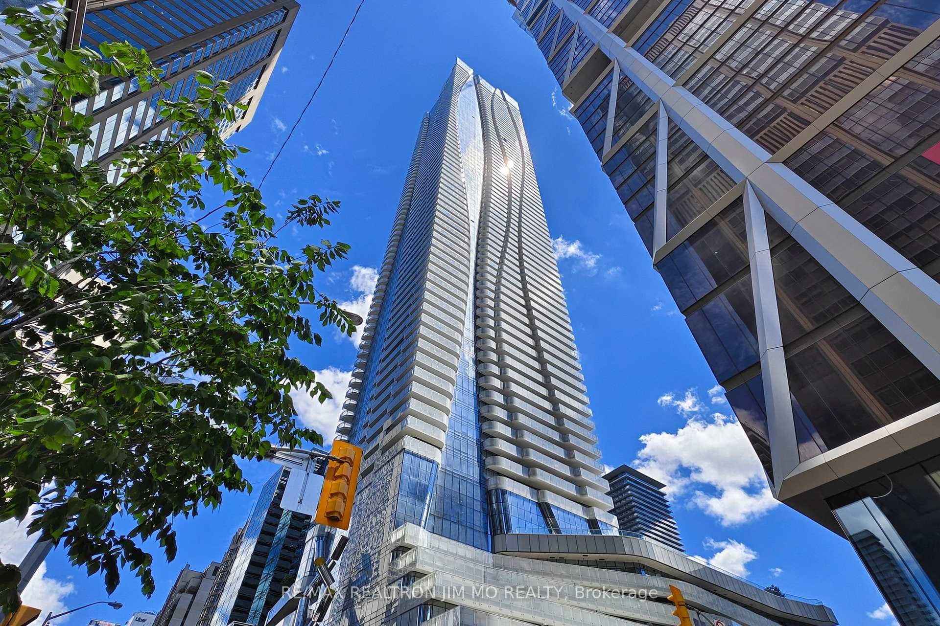 1 Bloor Street Unit 3401, Regent Park / Cabbagetown / St. James Town, ON M4W 0A8 - Photo 1