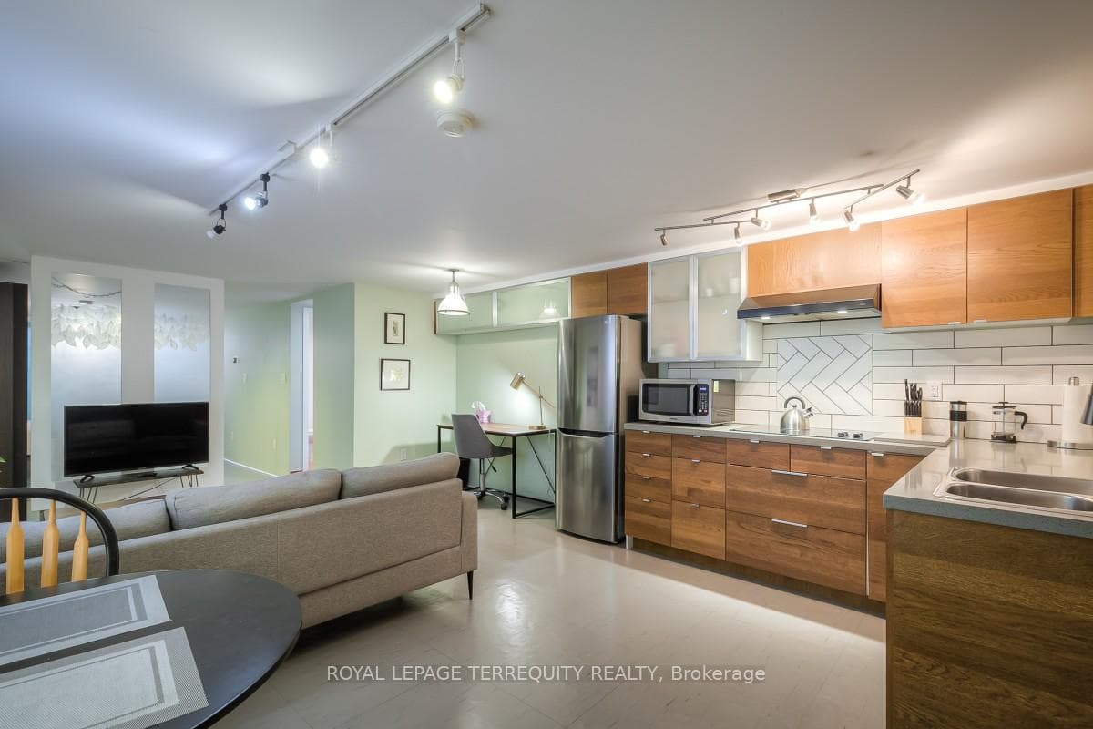 26A Scarlett Road Unit BSMT, Keelesdale / Eglinton West, ON M6N 4K1 - Photo 1