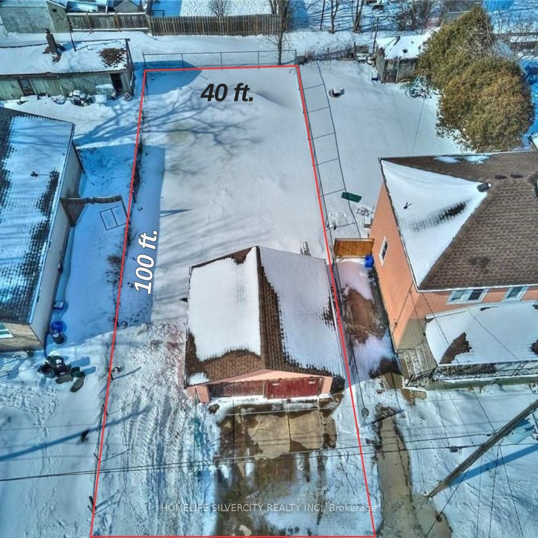 4129 Dyson Avenue, Niagara Falls, ON L2E 3L6 - Photo 1