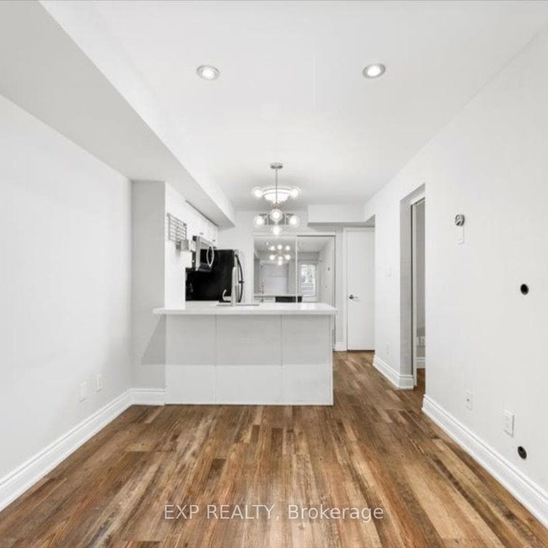 10 Laidlaw Street Unit Th725, High Park / Junction / Roncesvalles, ON M6K 1X2 - Photo 1