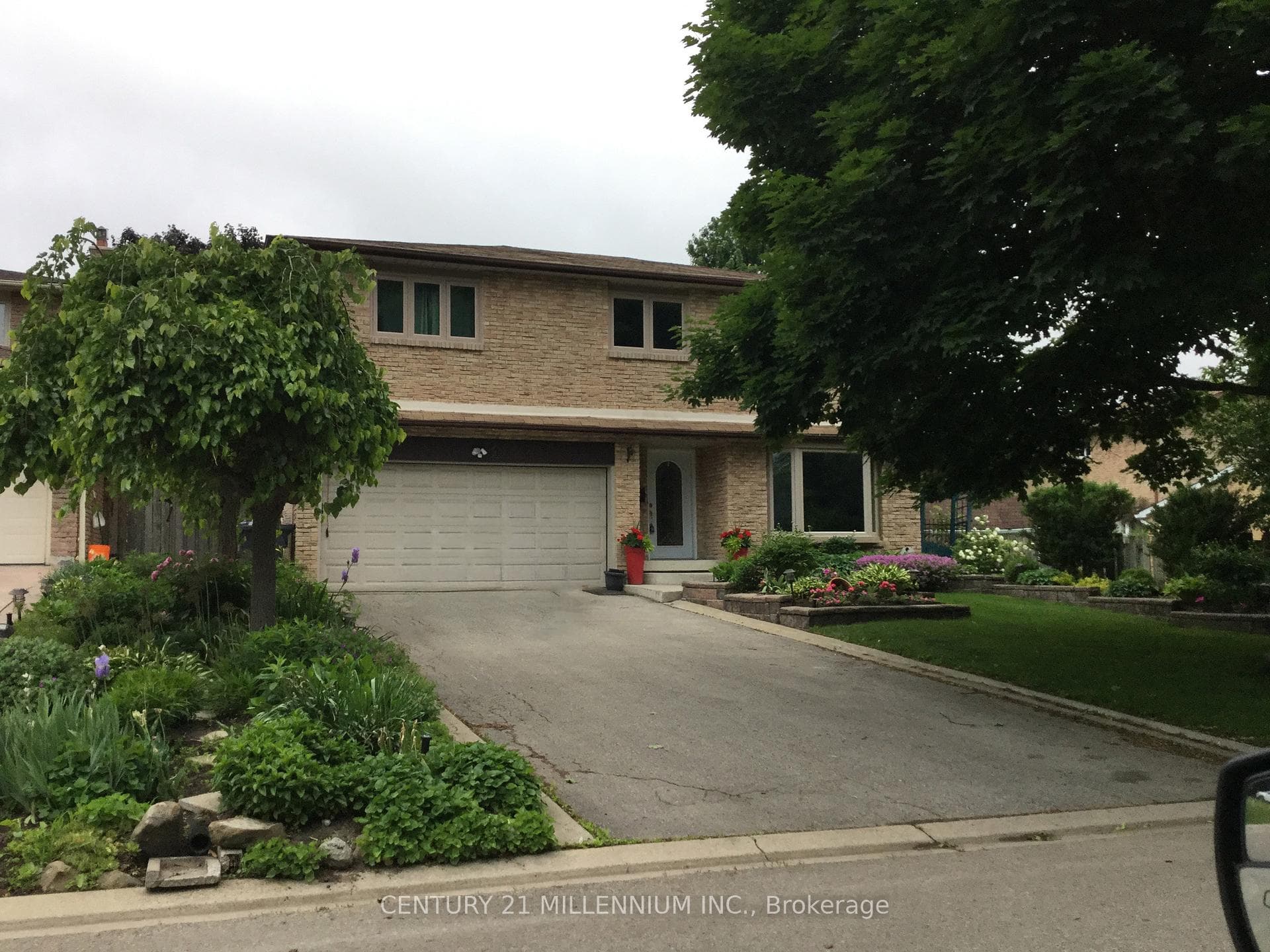 4 Marchmount Crescent, Brampton, ON L6S 2S9 - Photo 1